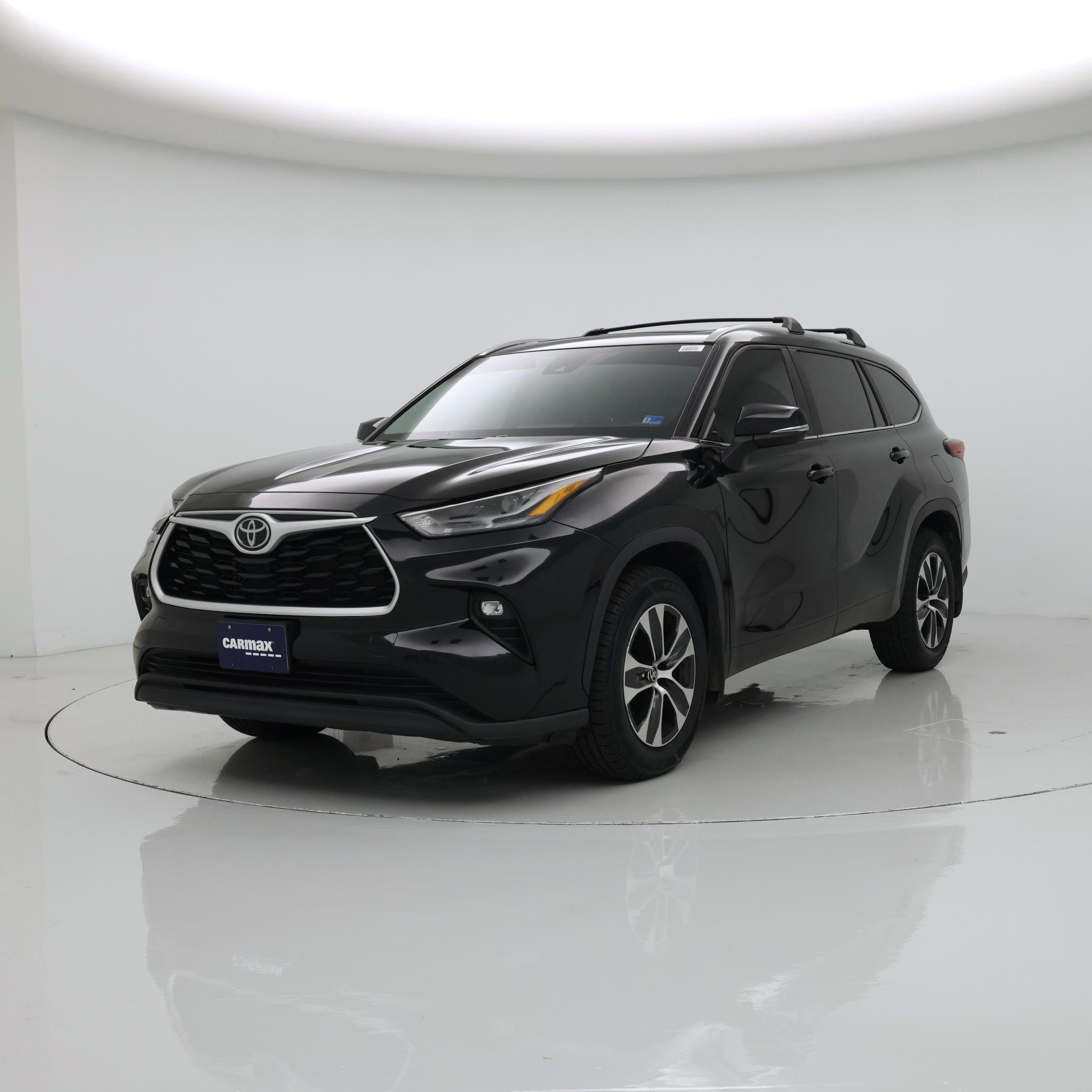 Thumbnail: 2023 Toyota Highlander - 4