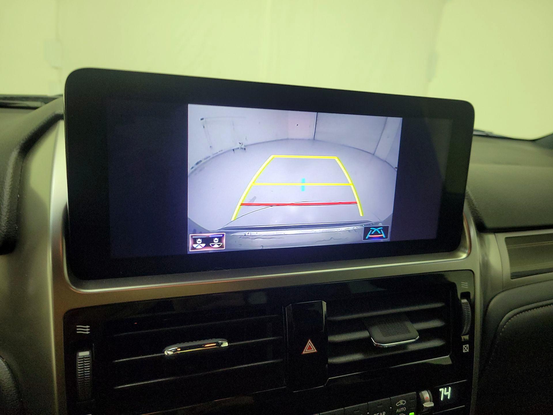 Thumbnail: 2022 Lexus GX - 14