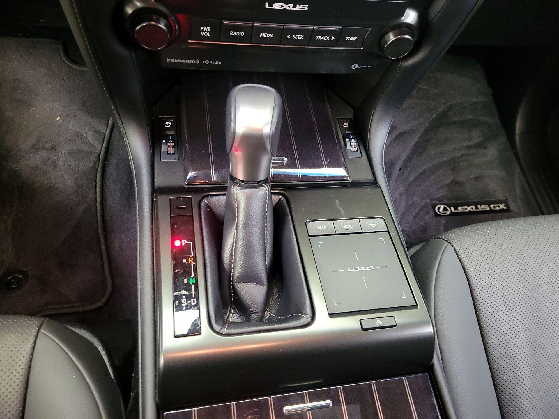 Thumbnail: 2022 Lexus GX - 17