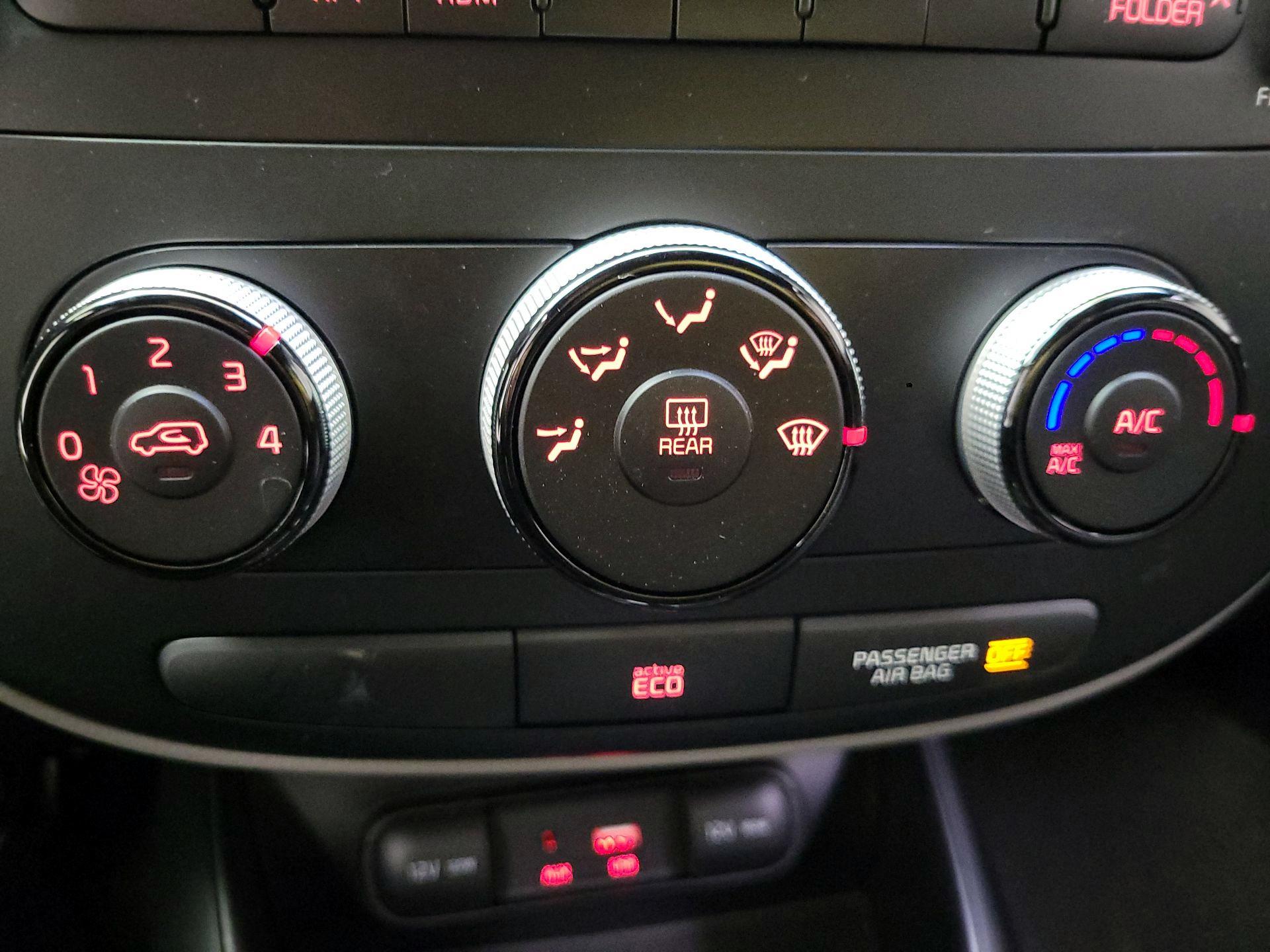 Thumbnail: 2016 Kia Soul - 13