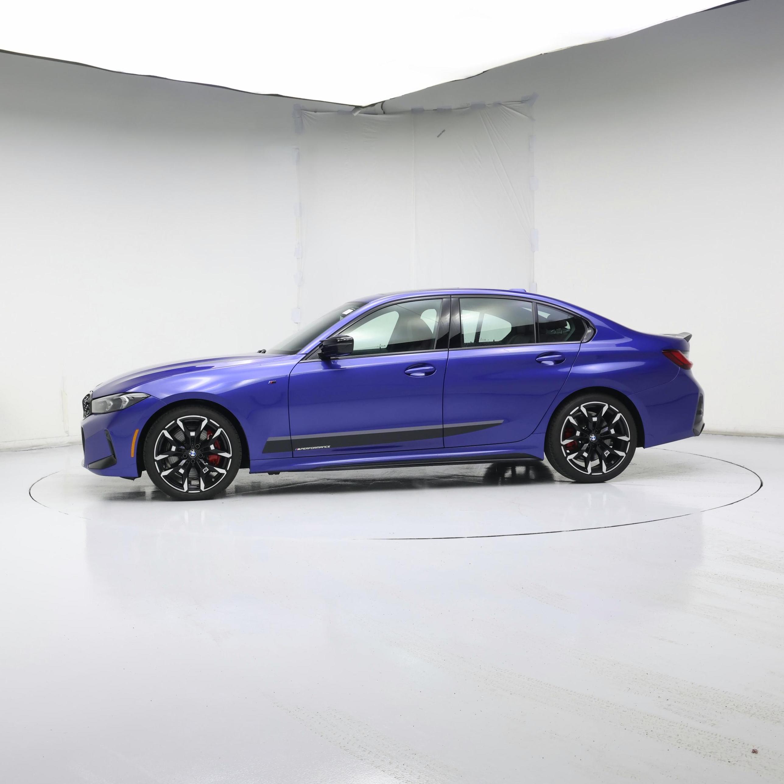 Thumbnail: 2025 BMW 3 Series - 3