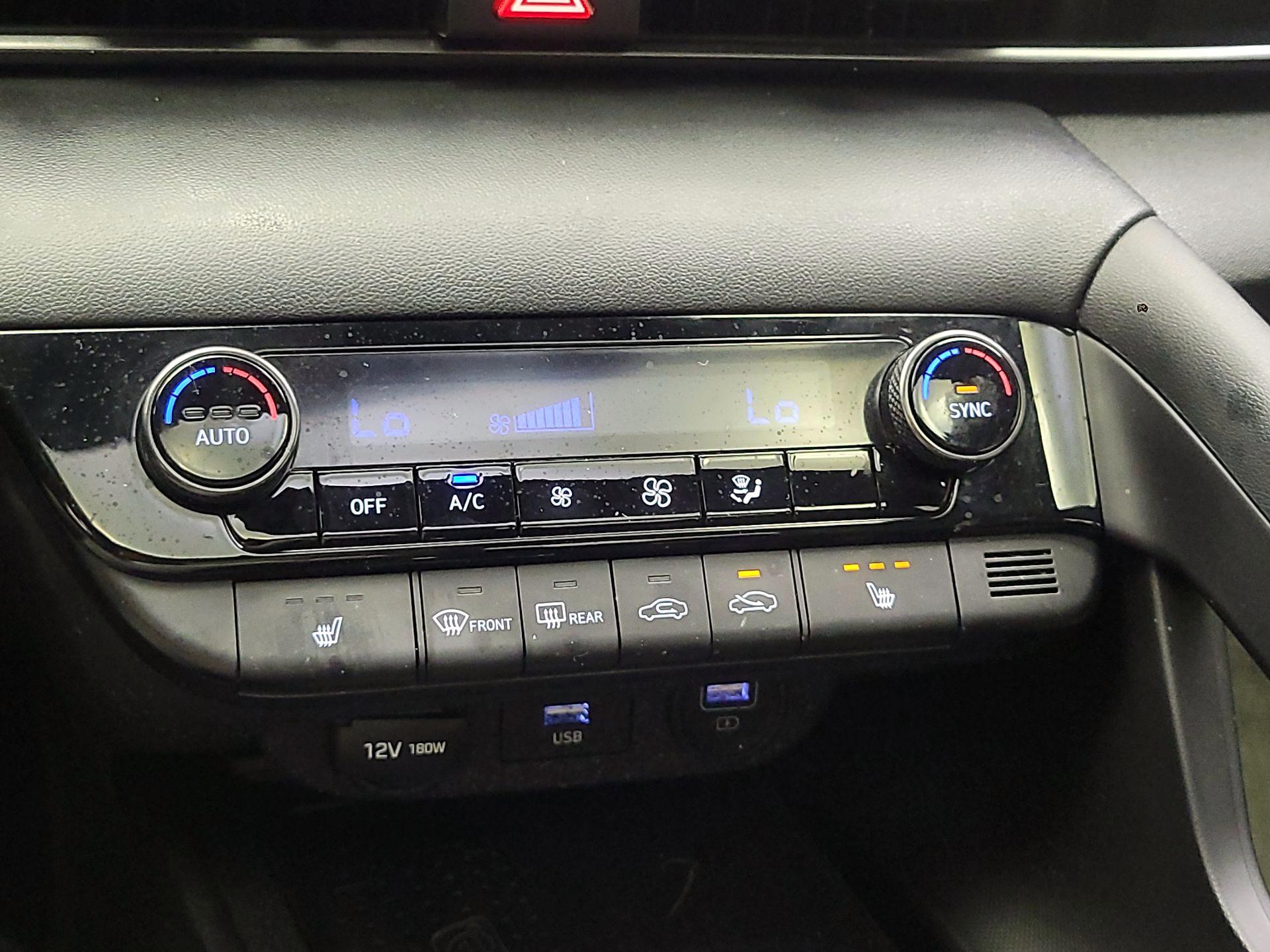 Thumbnail: 2021 Hyundai Elantra - 14