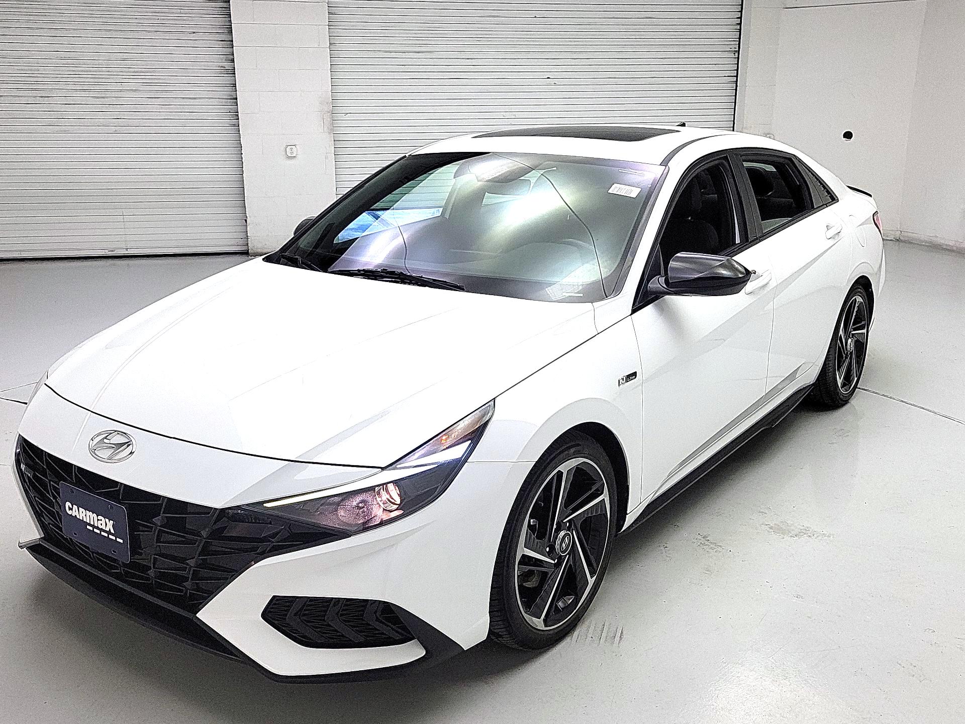 Thumbnail: 2021 Hyundai Elantra - 3