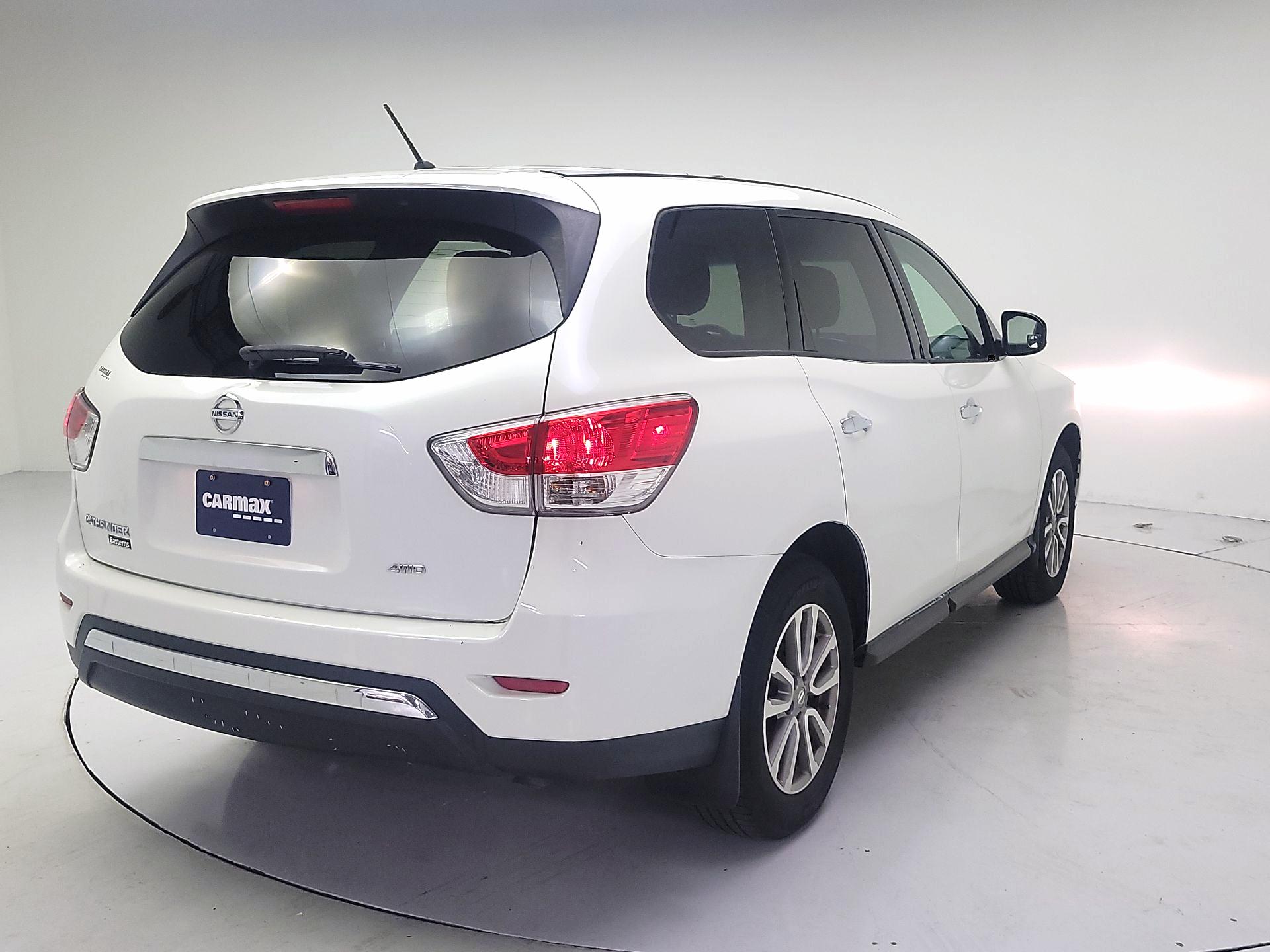 Thumbnail: 2015 Nissan Pathfinder - 5