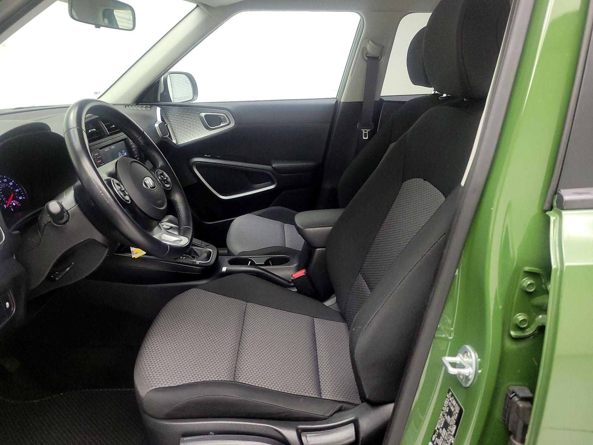 Thumbnail: 2020 Kia Soul - 9