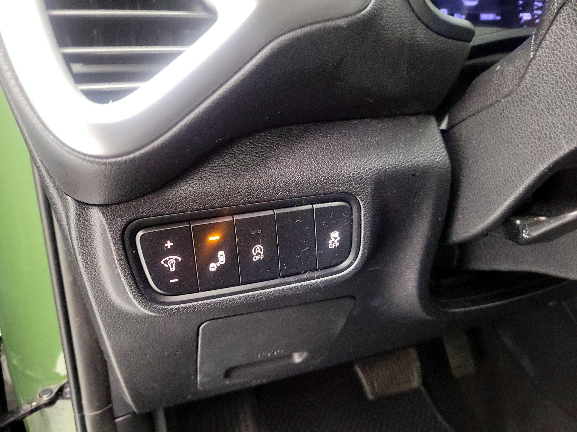 Thumbnail: 2020 Kia Soul - 11