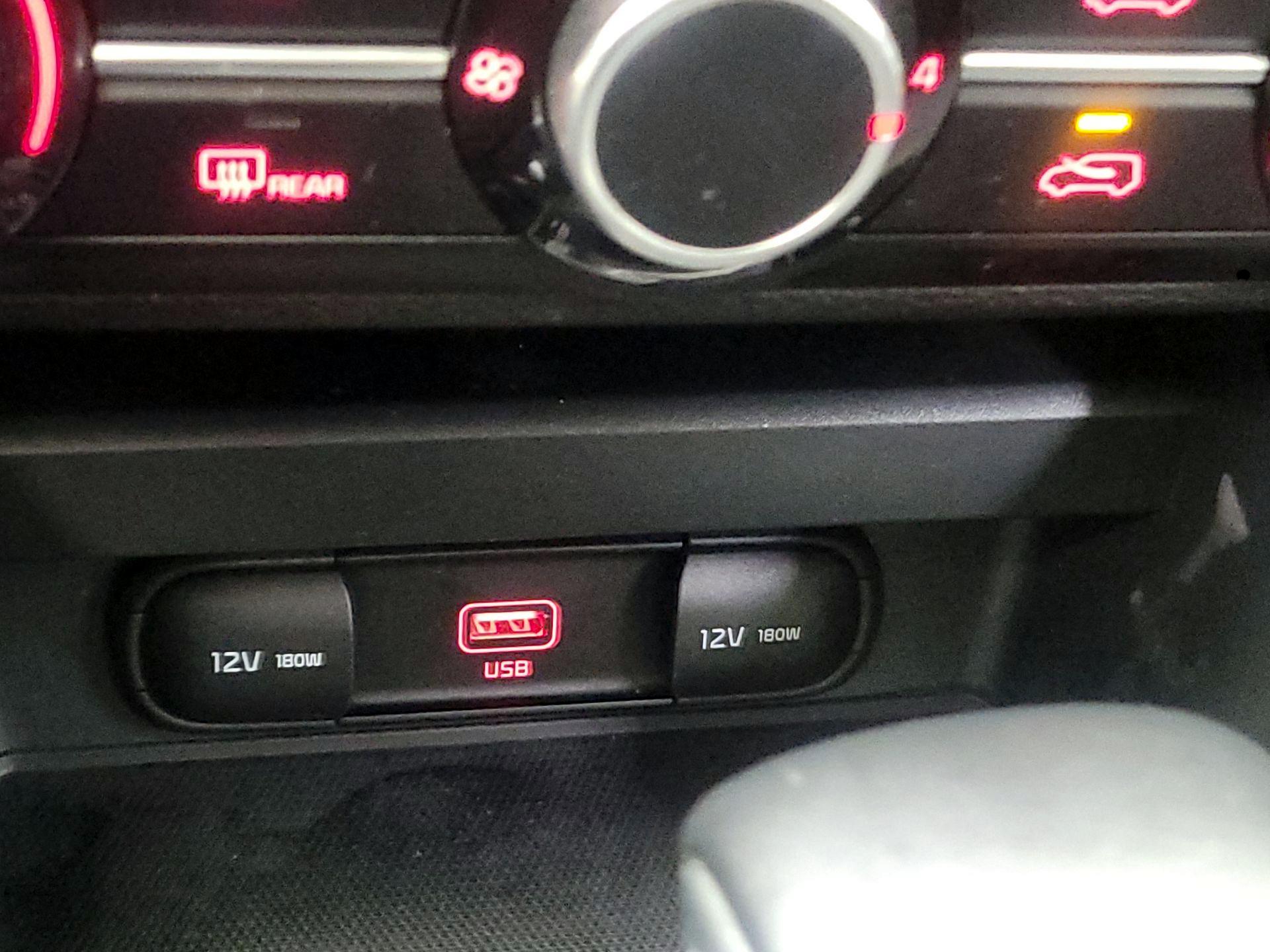 Thumbnail: 2020 Kia Soul - 16