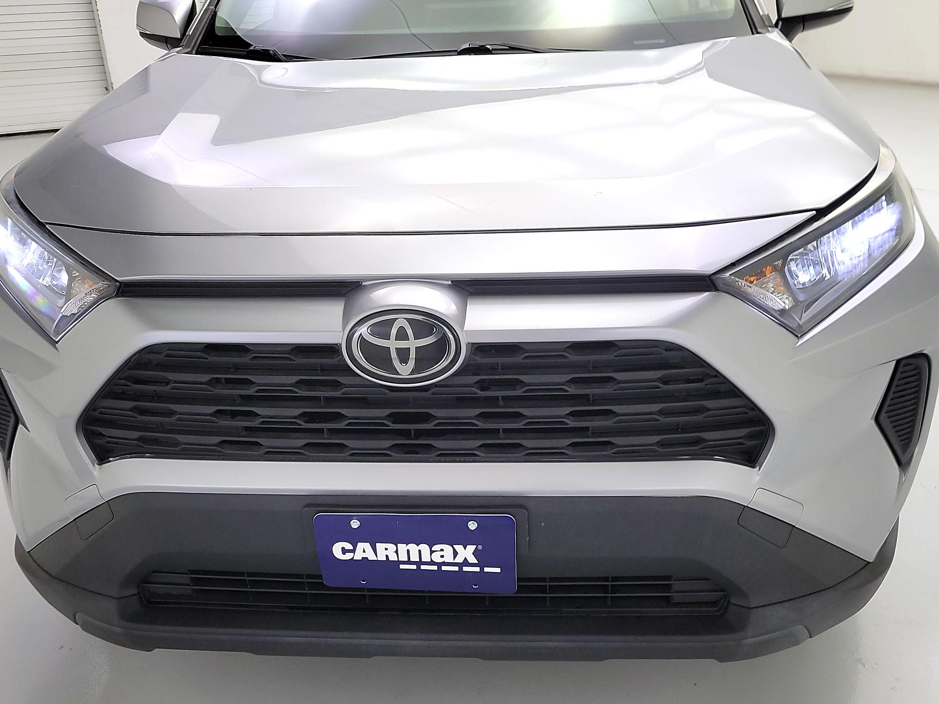 Thumbnail: 2019 Toyota RAV4 - 2