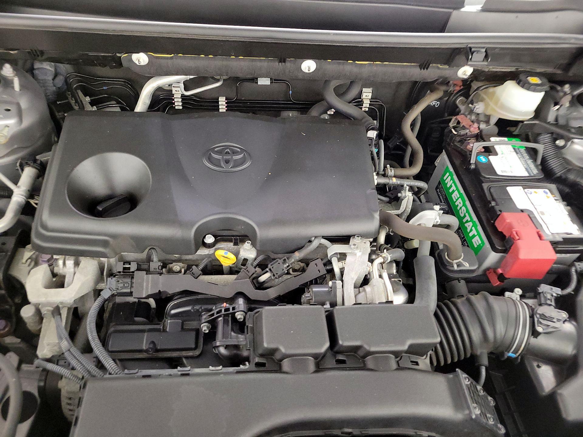 Thumbnail: 2019 Toyota RAV4 - 19