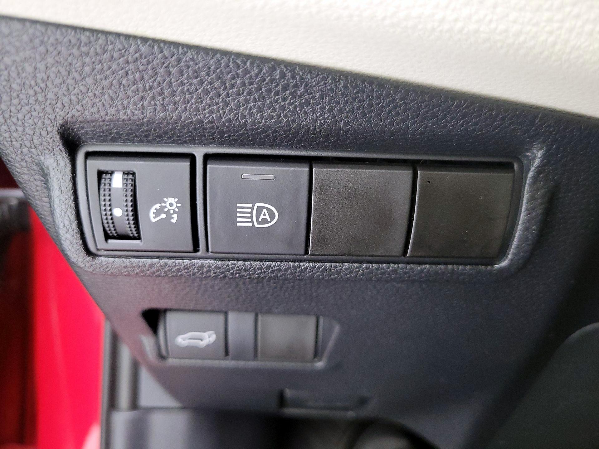 Thumbnail: 2022 Toyota Corolla Cross - 11