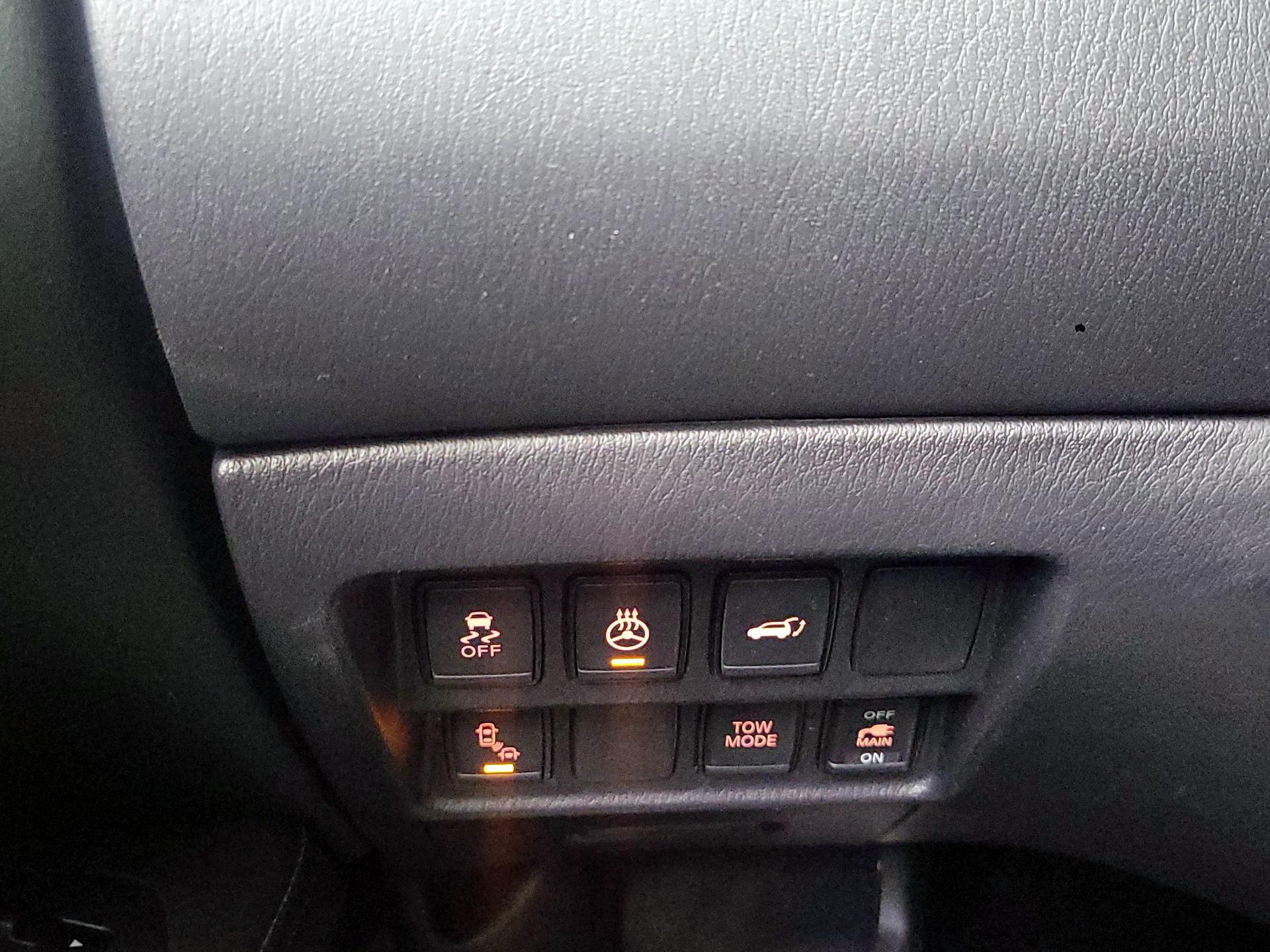 Thumbnail: 2020 Nissan Pathfinder - 11