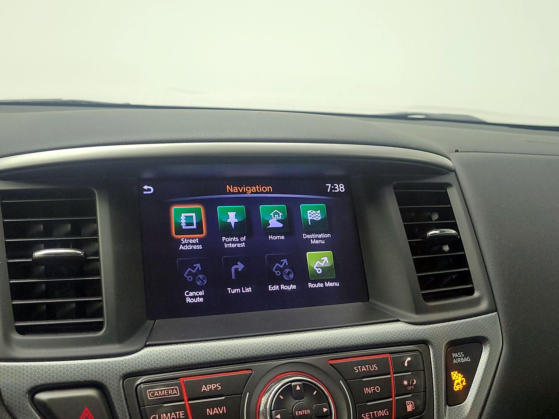 Thumbnail: 2020 Nissan Pathfinder - 12