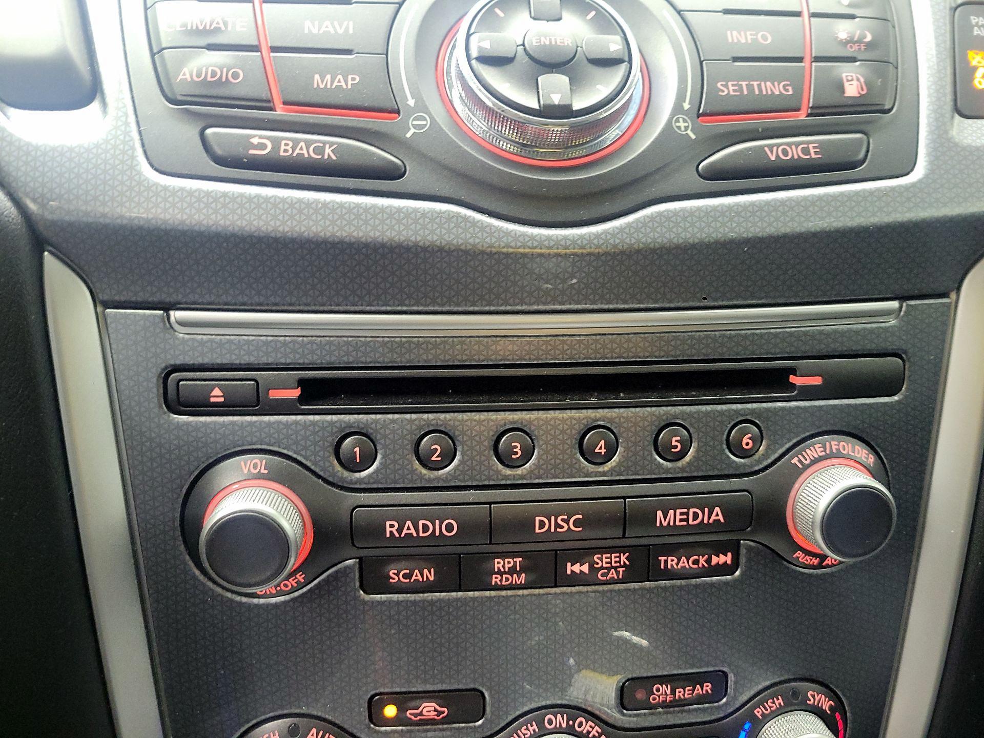 Thumbnail: 2020 Nissan Pathfinder - 14