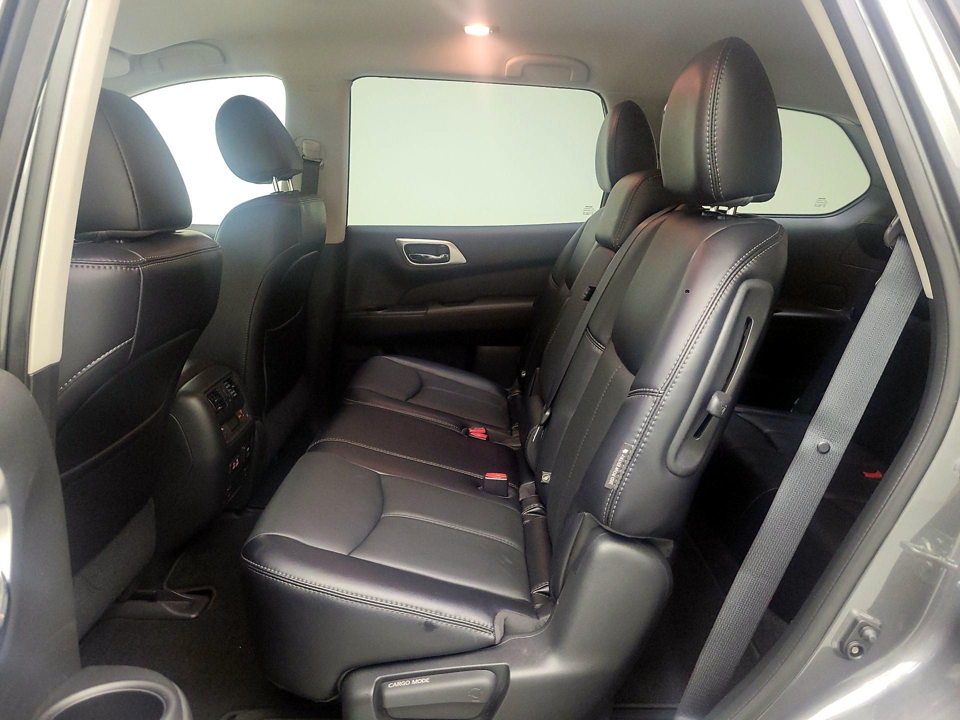 Thumbnail: 2020 Nissan Pathfinder - 18