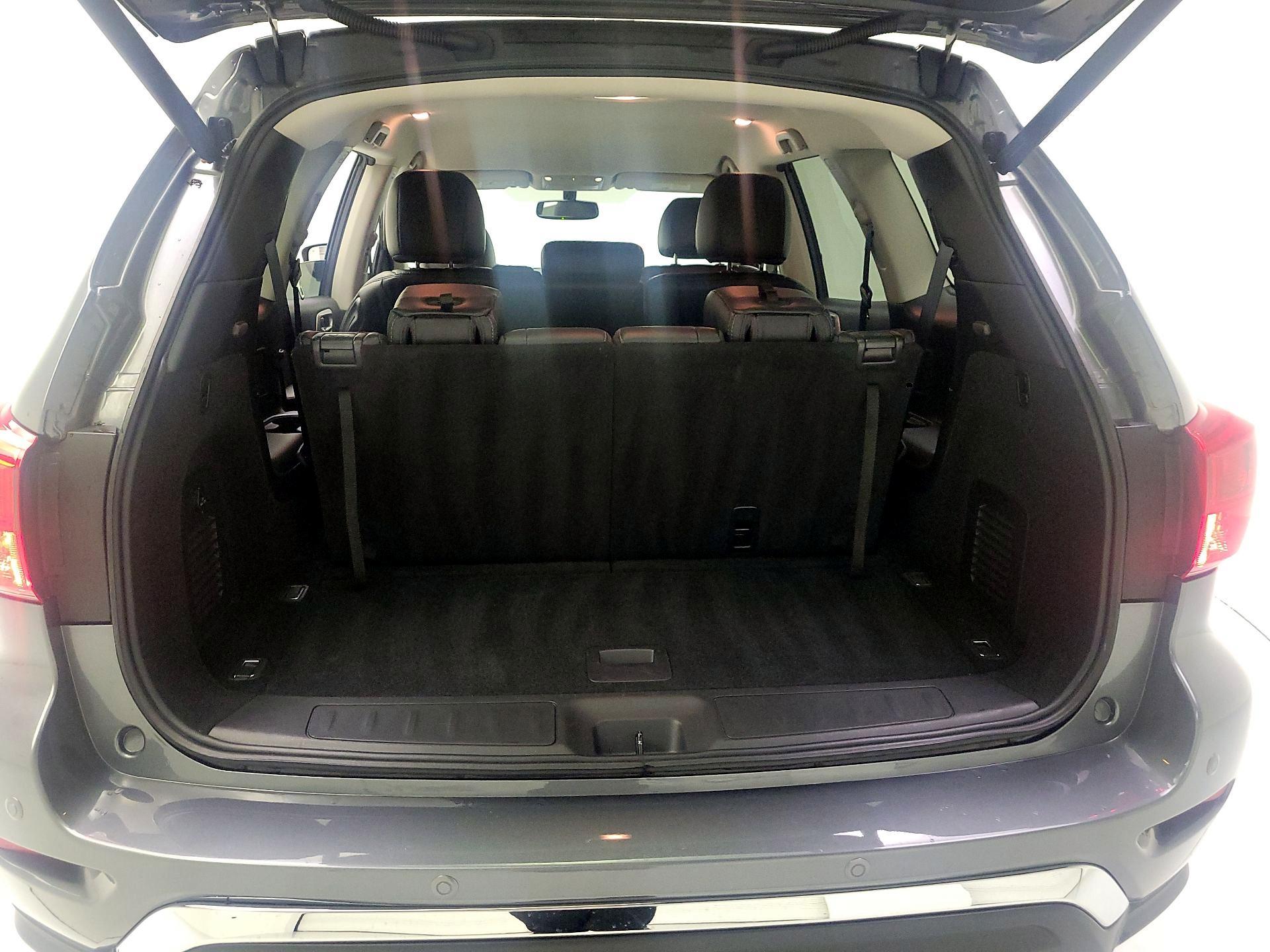 Thumbnail: 2020 Nissan Pathfinder - 20