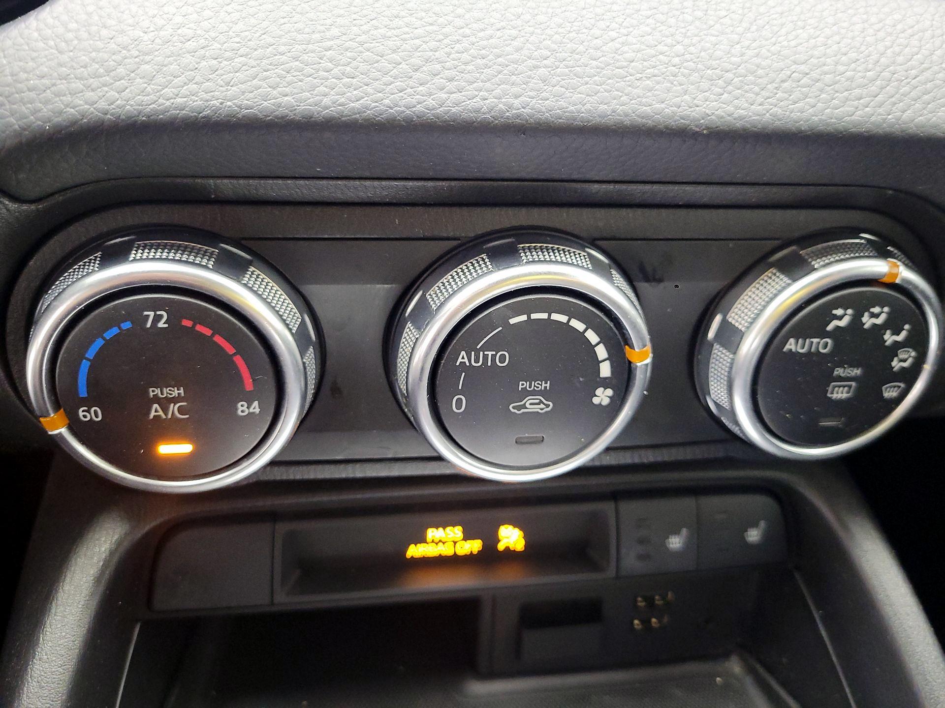 Thumbnail: 2017 Fiat 124 Spider - 14