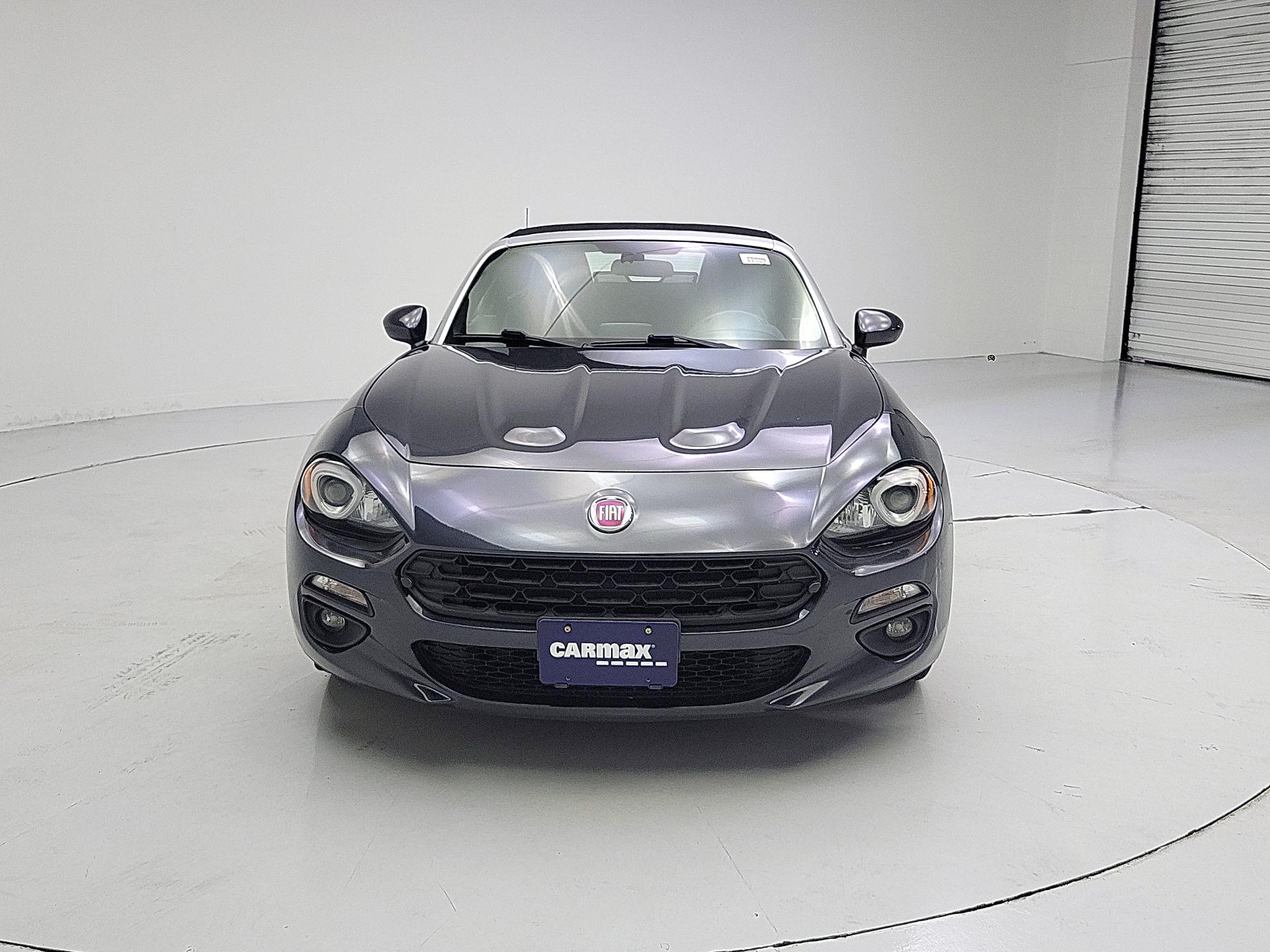 Thumbnail: 2017 Fiat 124 Spider - 2