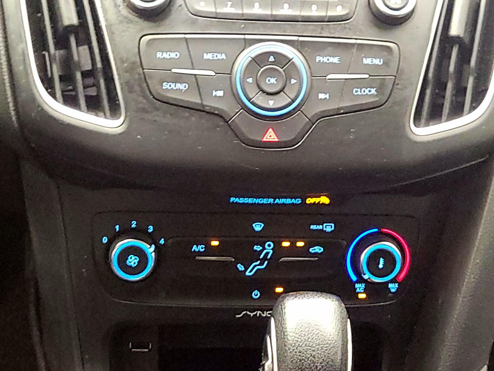 Thumbnail: 2016 Ford Focus - 14