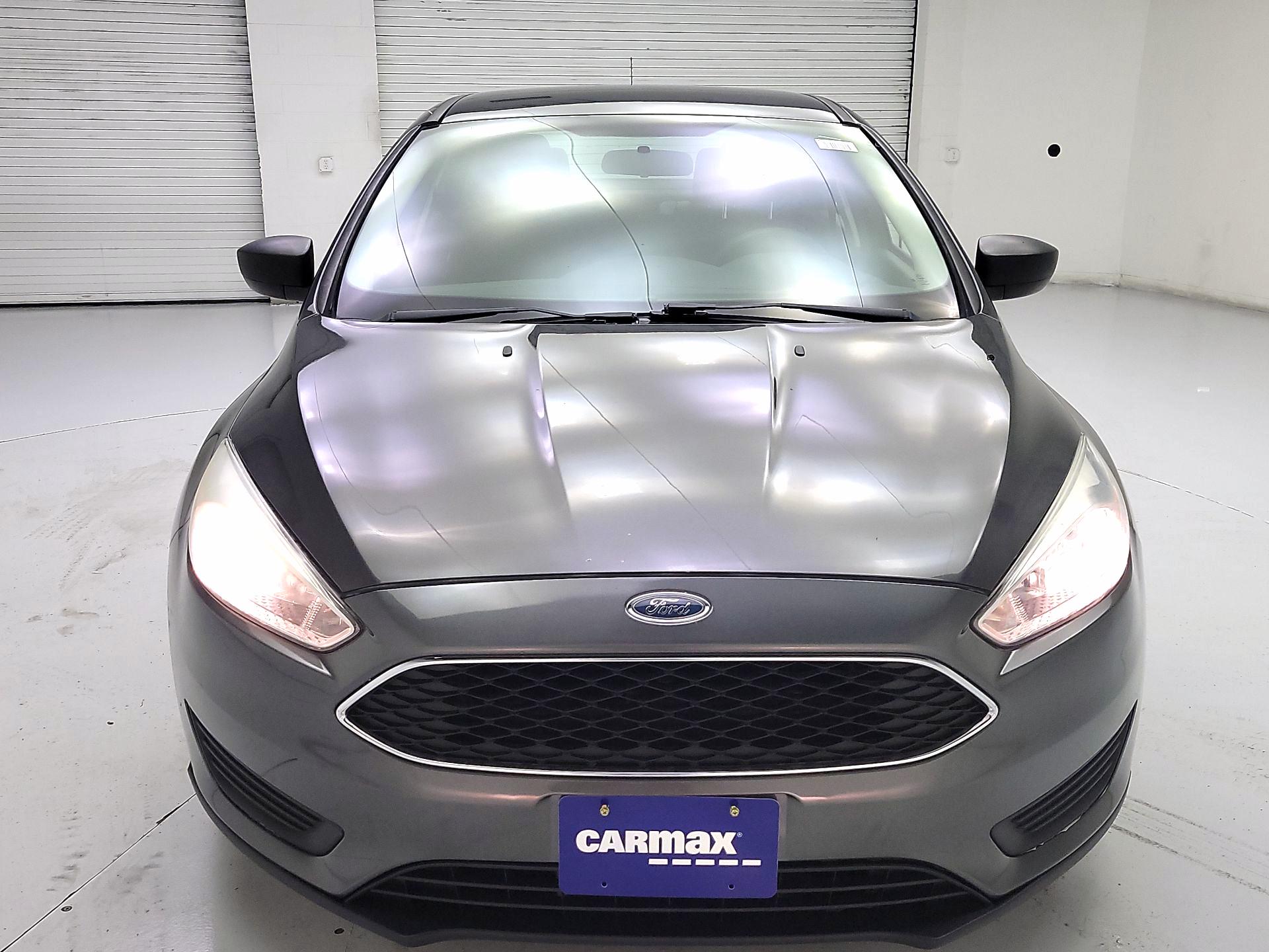 Thumbnail: 2016 Ford Focus - 2