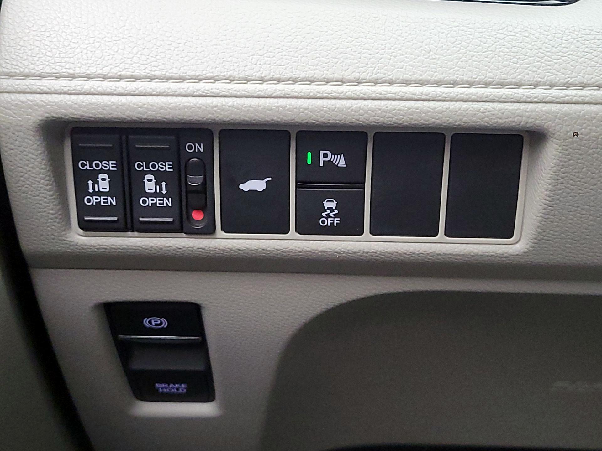 Thumbnail: 2025 Honda Odyssey - 11