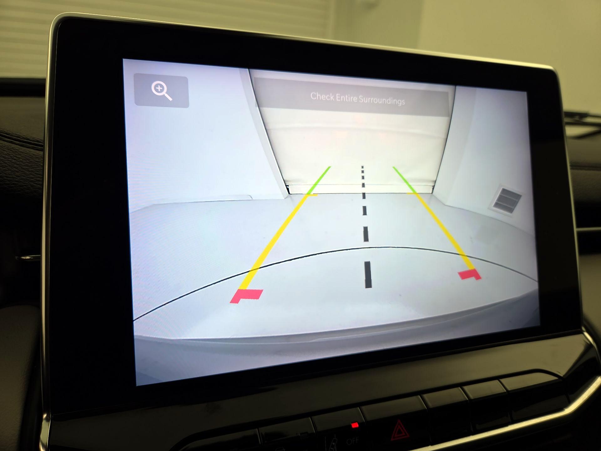 Thumbnail: 2022 Jeep Compass - 14