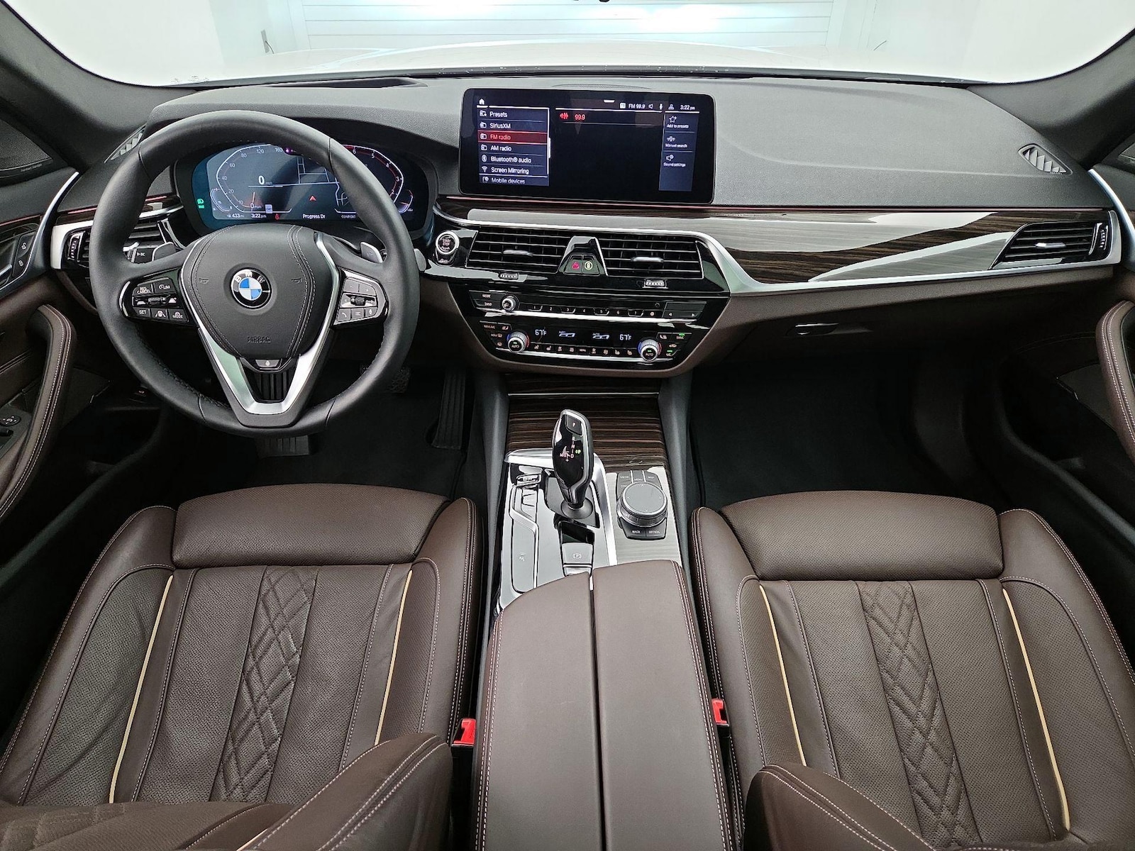 2021 BMW 5 Series 530i - Photo 10