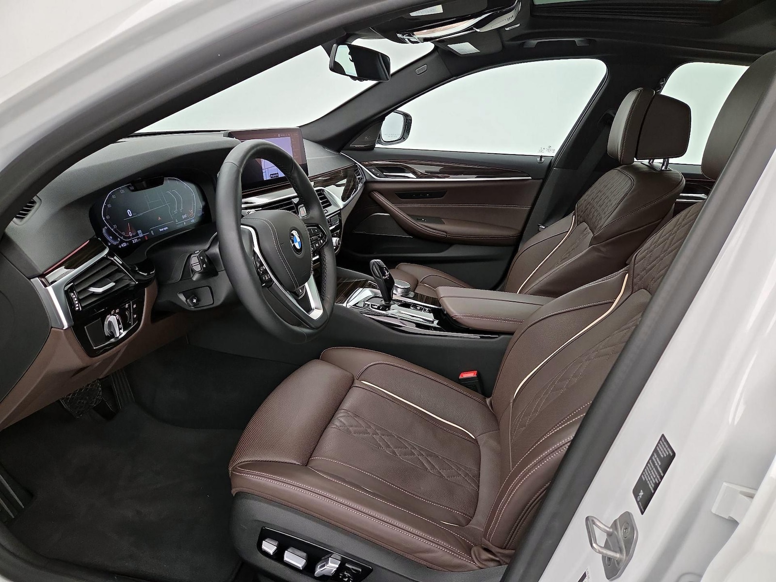 2021 BMW 5 Series 530i - Photo 12