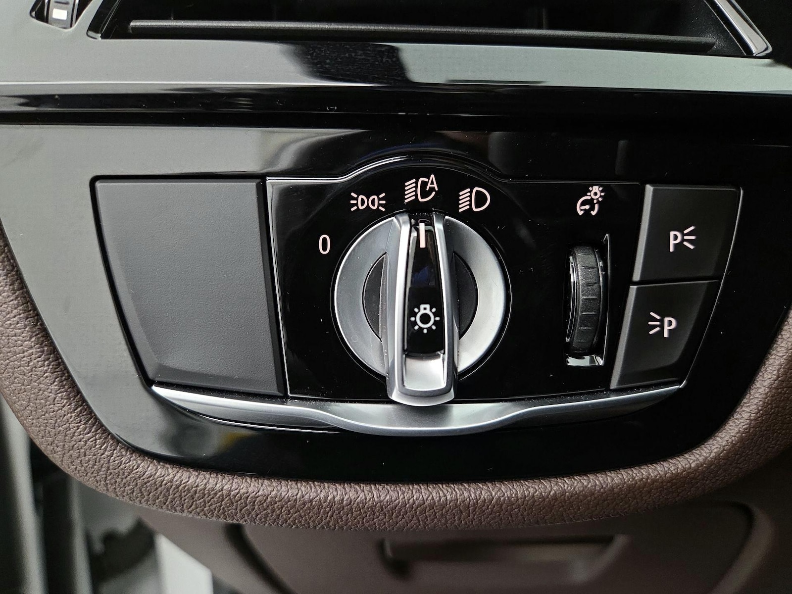 2021 BMW 5 Series 530i - Photo 14