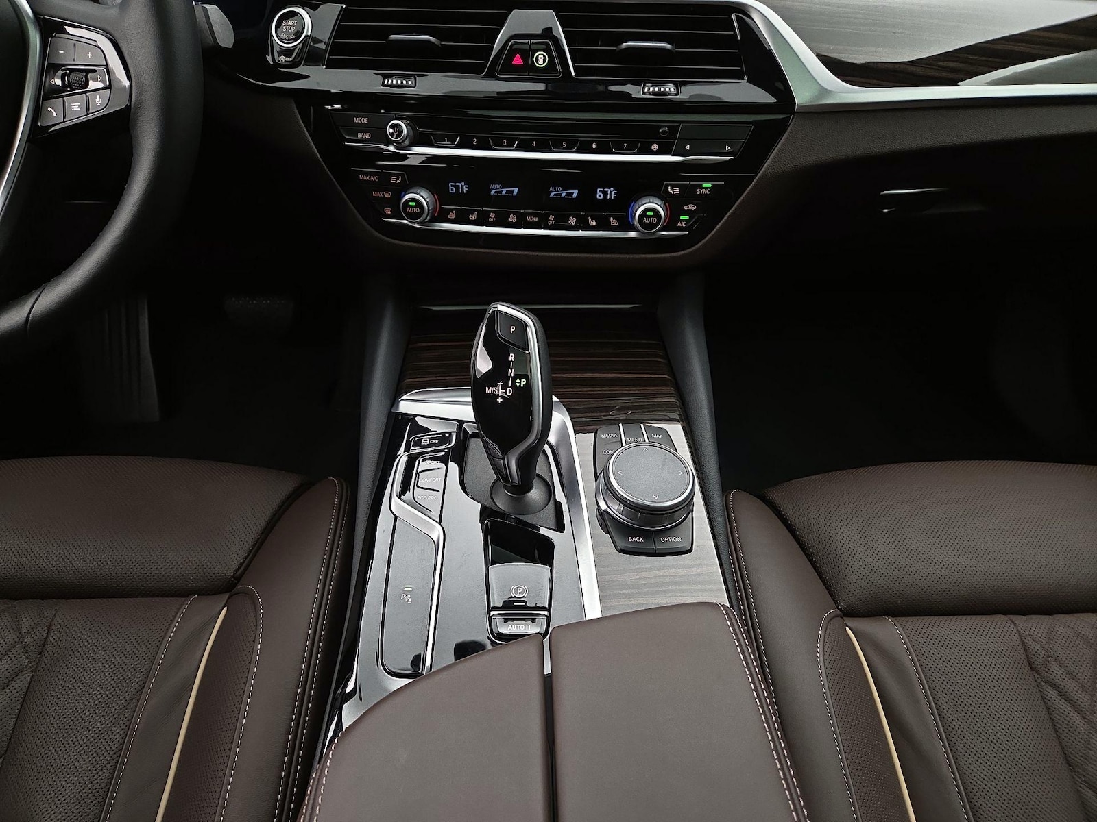 2021 BMW 5 Series 530i - Photo 19