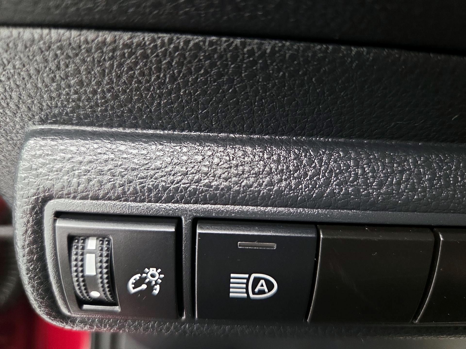 Thumbnail: 2024 Toyota Corolla - 13