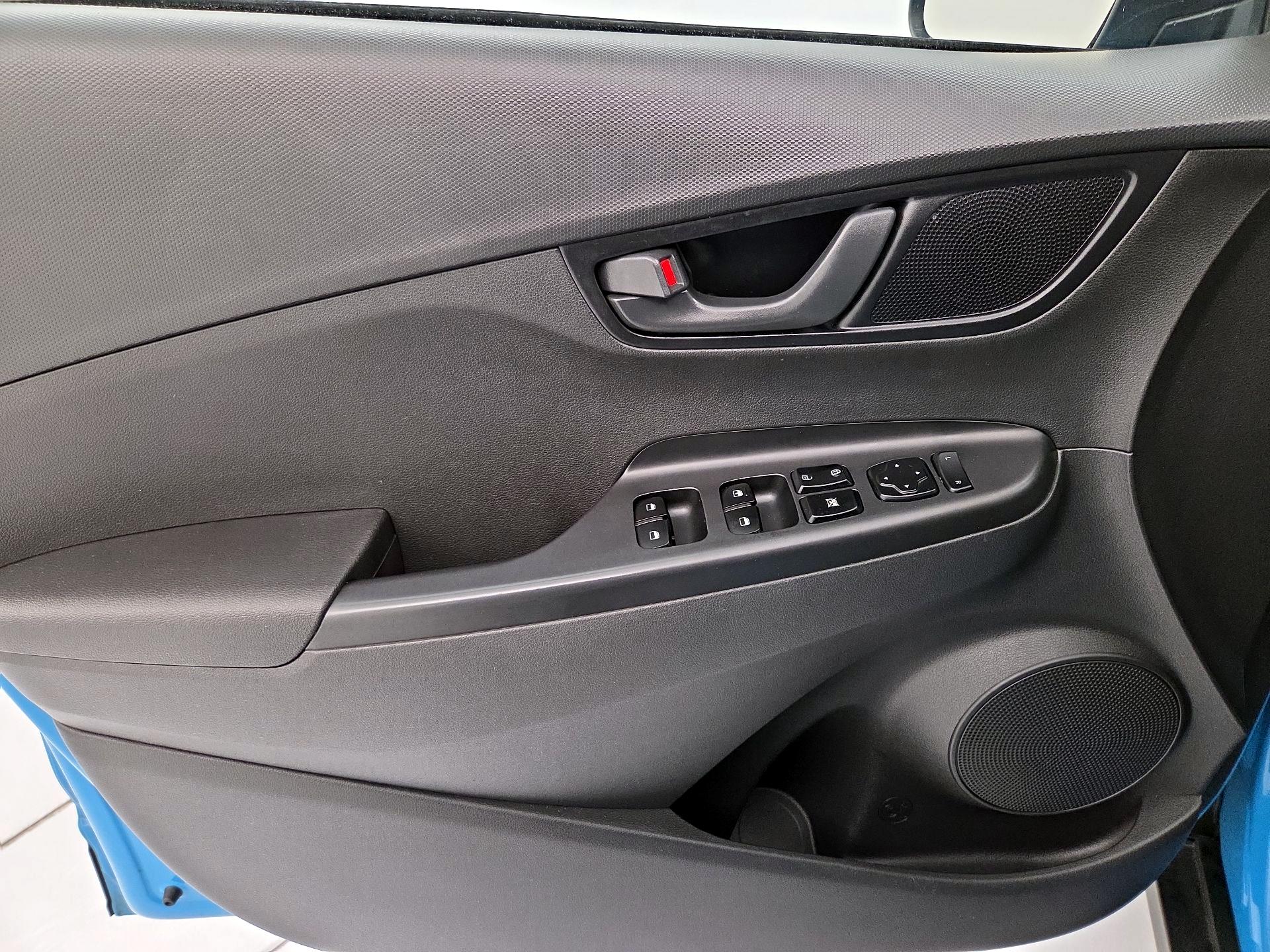 Thumbnail: 2022 Hyundai Kona - 12