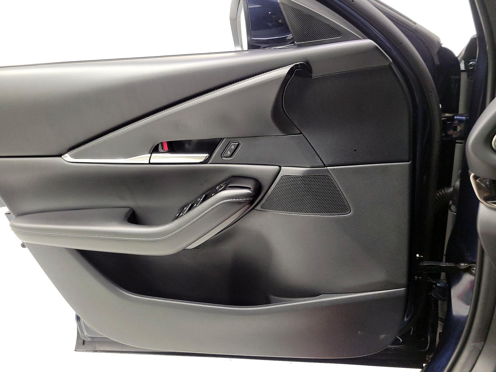 Thumbnail: 2025 Mazda CX-30 - 10