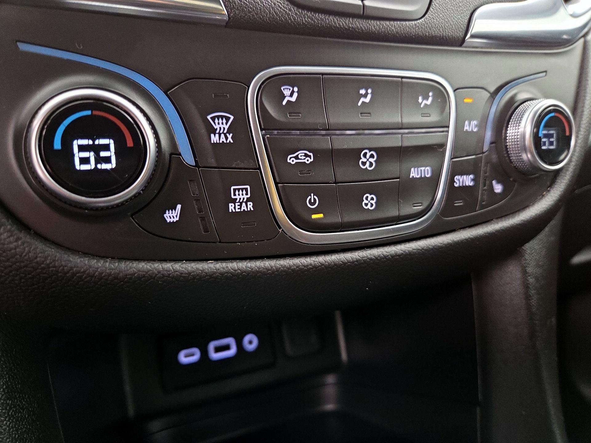 Thumbnail: 2023 Chevrolet Equinox - 16