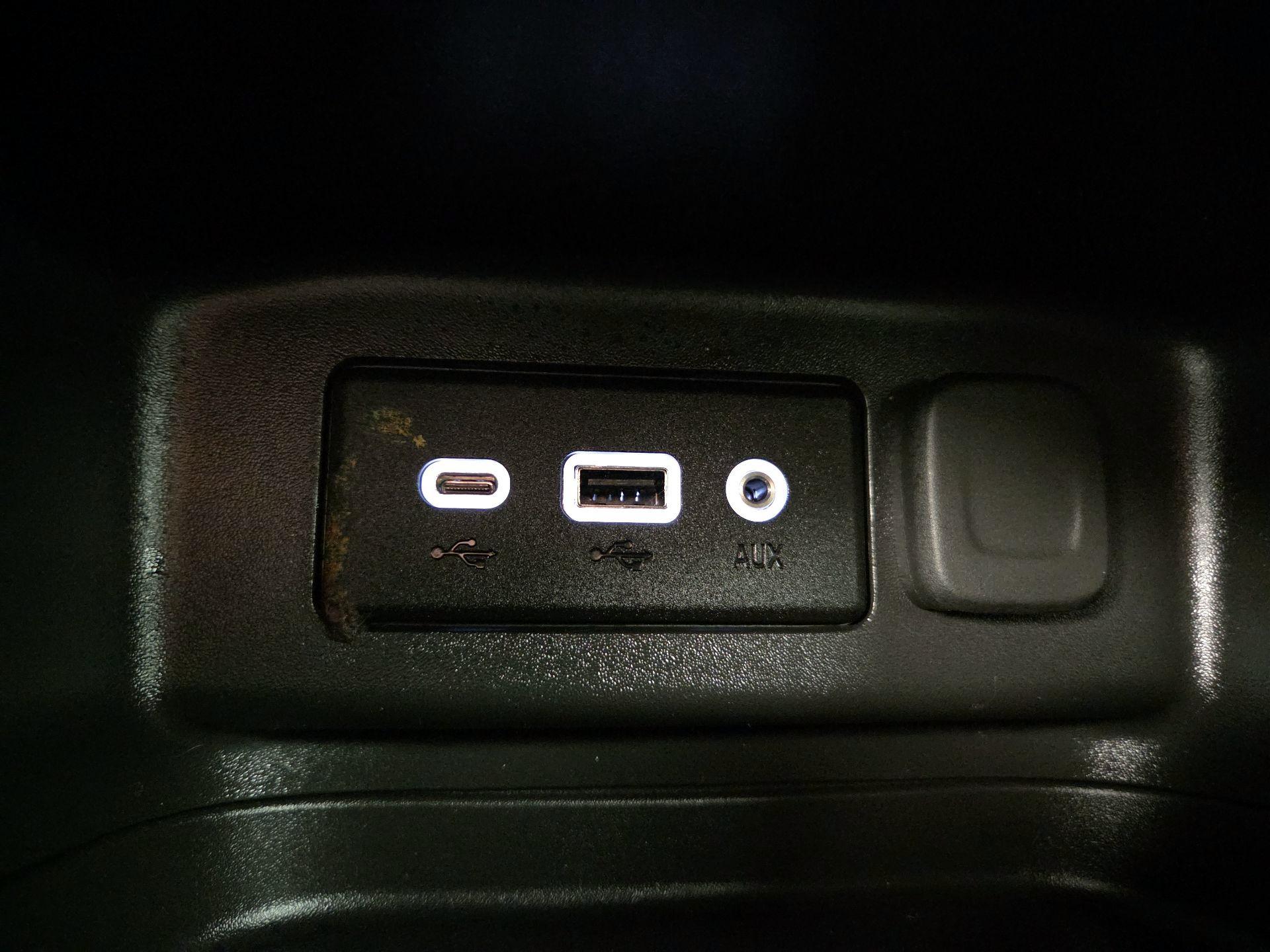 Thumbnail: 2023 Chevrolet Equinox - 18