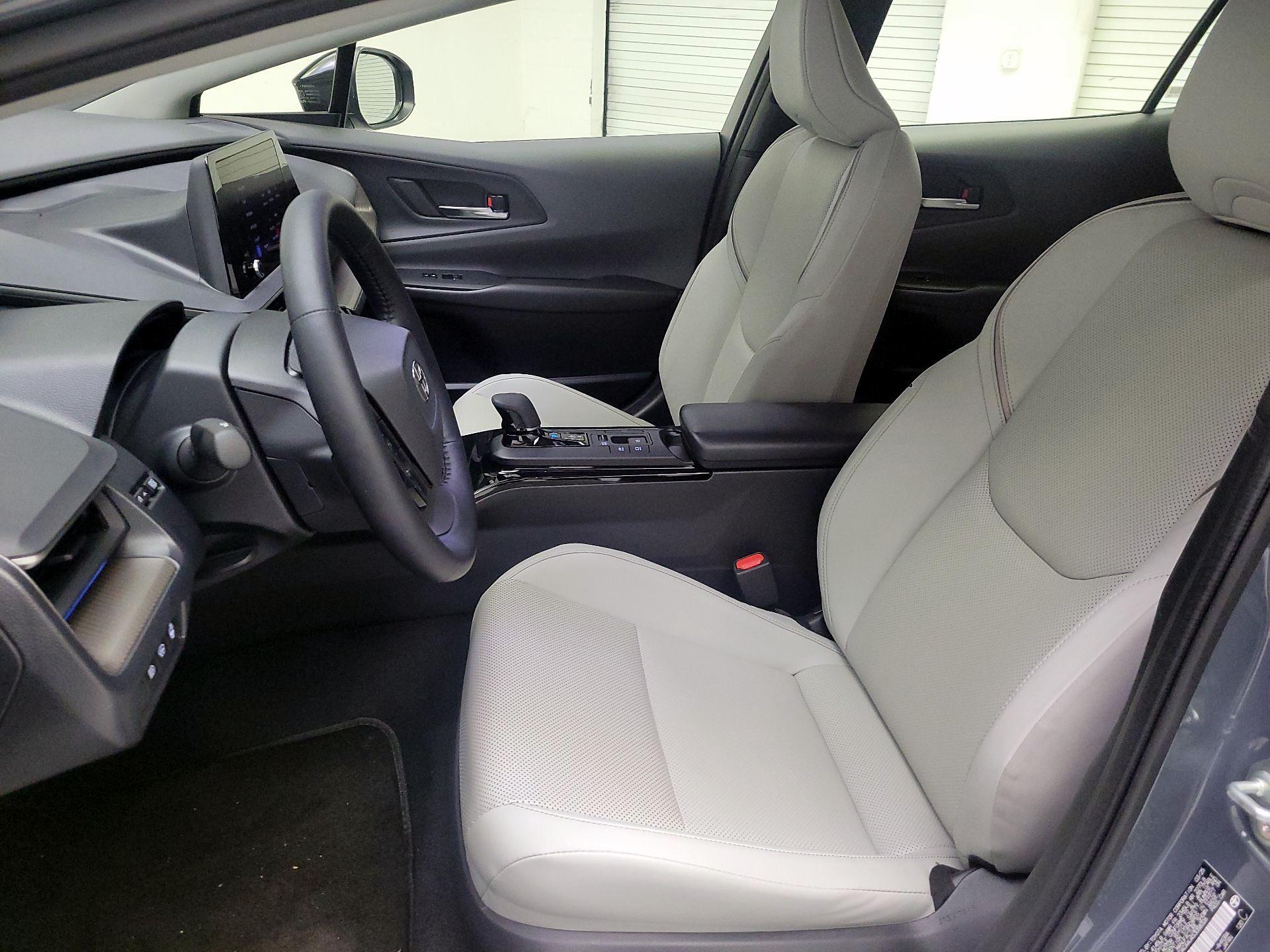 Thumbnail: 2025 Toyota Prius - 9