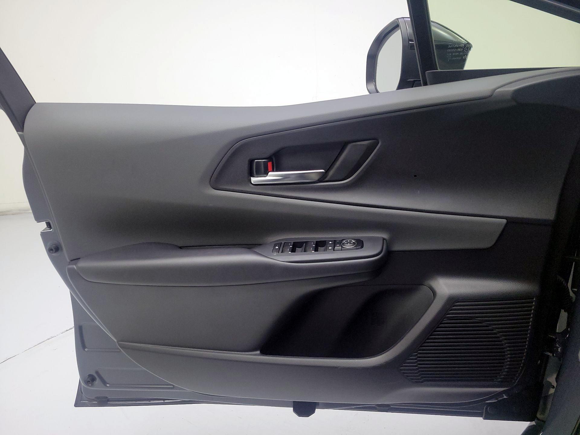 Thumbnail: 2025 Toyota Prius - 10