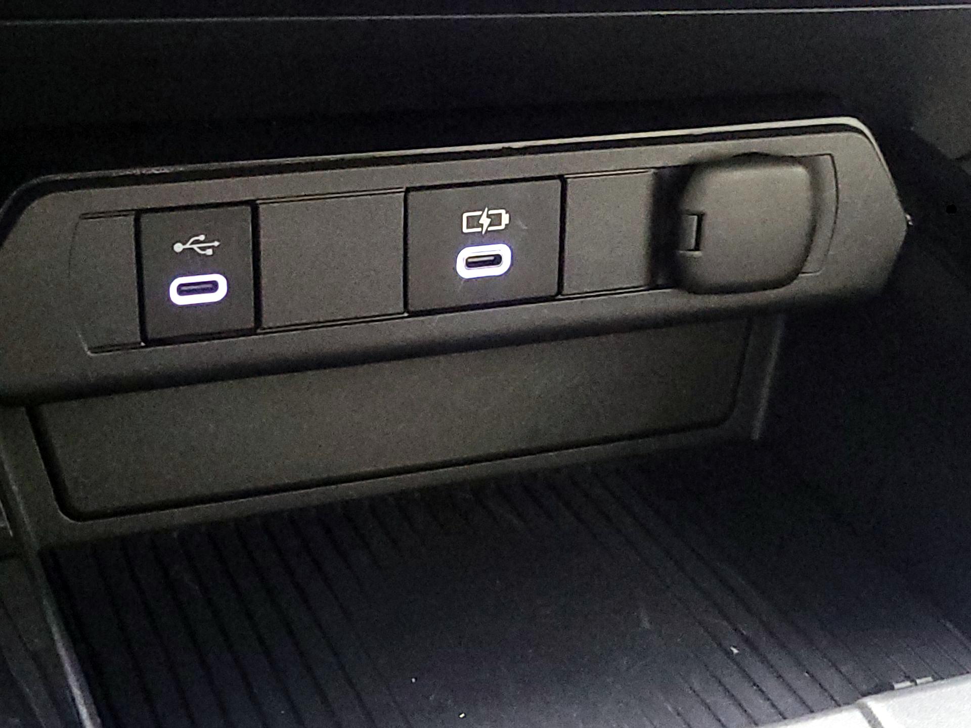 Thumbnail: 2025 Toyota Prius - 16