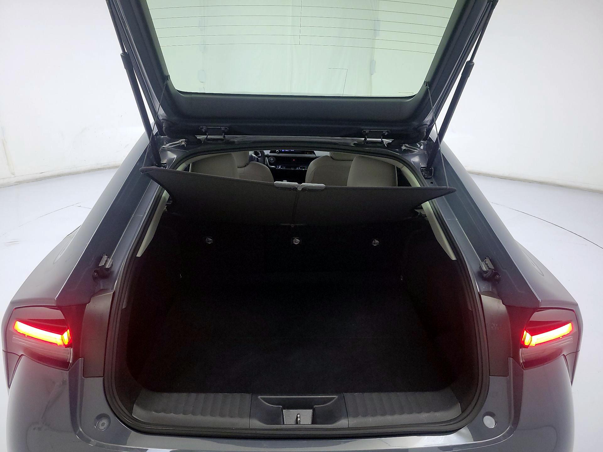 Thumbnail: 2025 Toyota Prius - 18