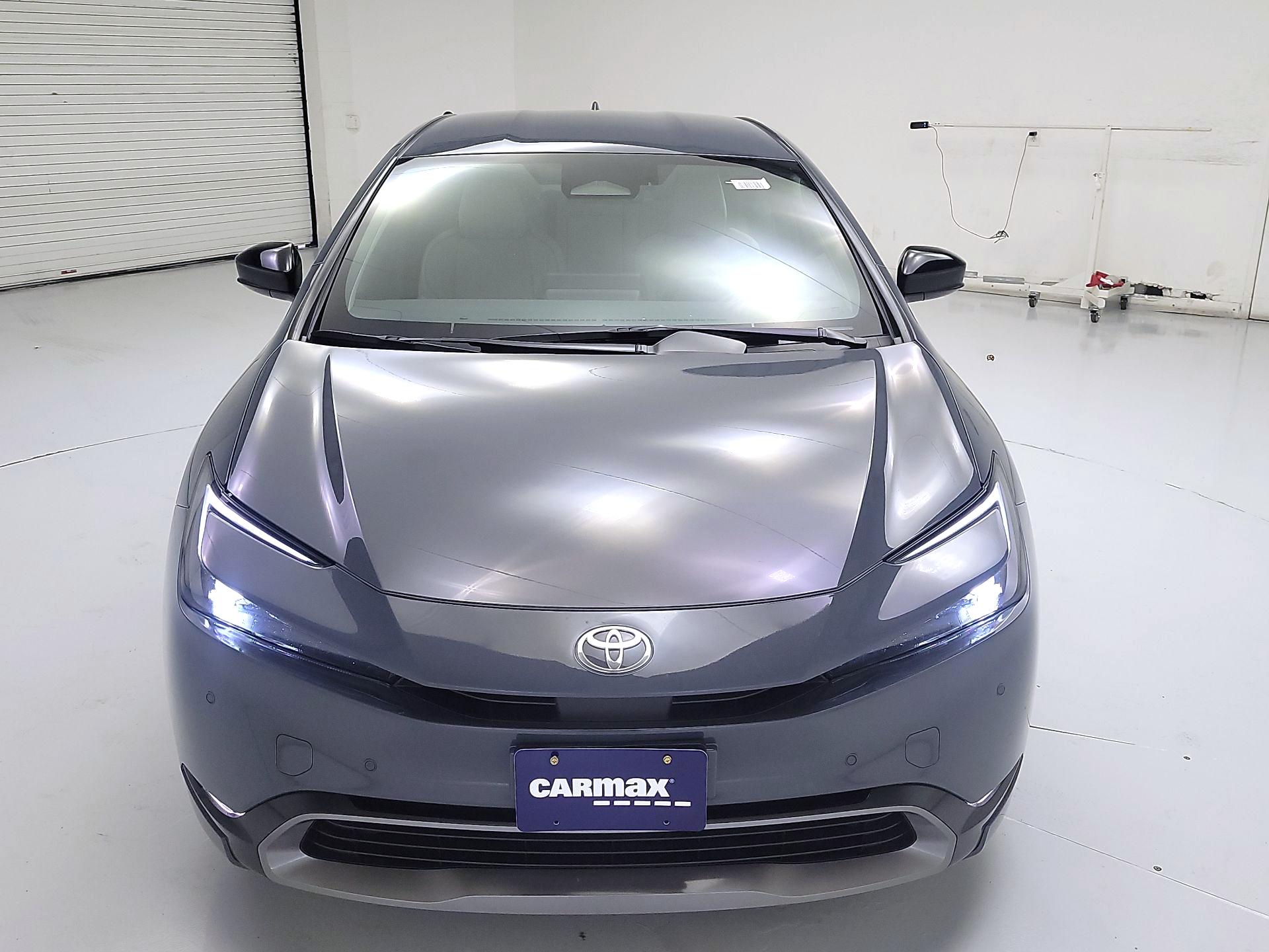 Thumbnail: 2025 Toyota Prius - 2