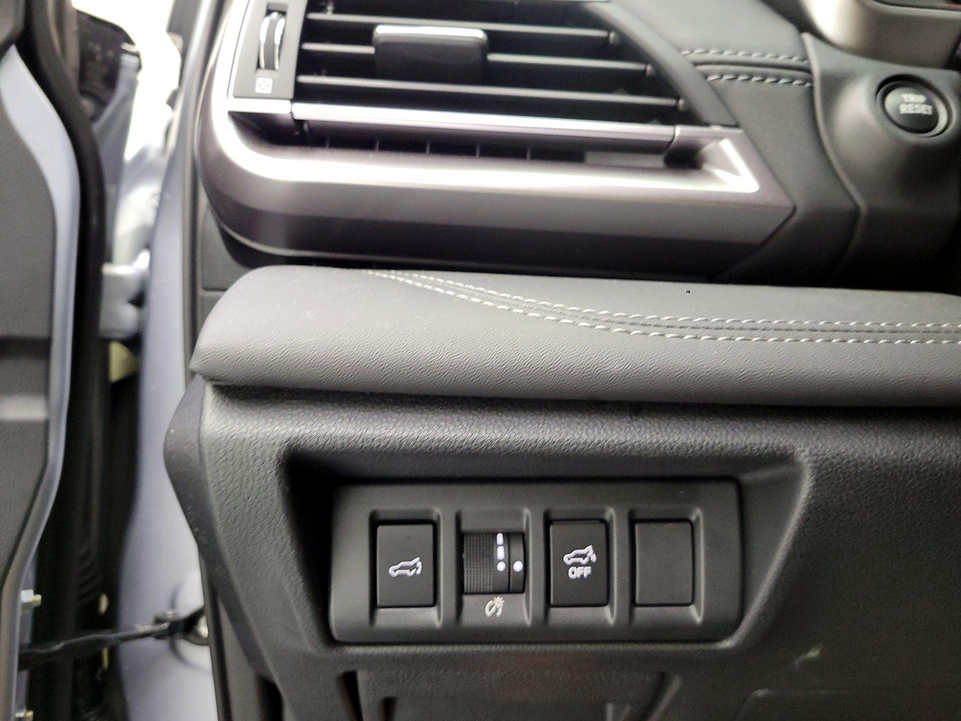 Thumbnail: 2022 Subaru Outback - 11