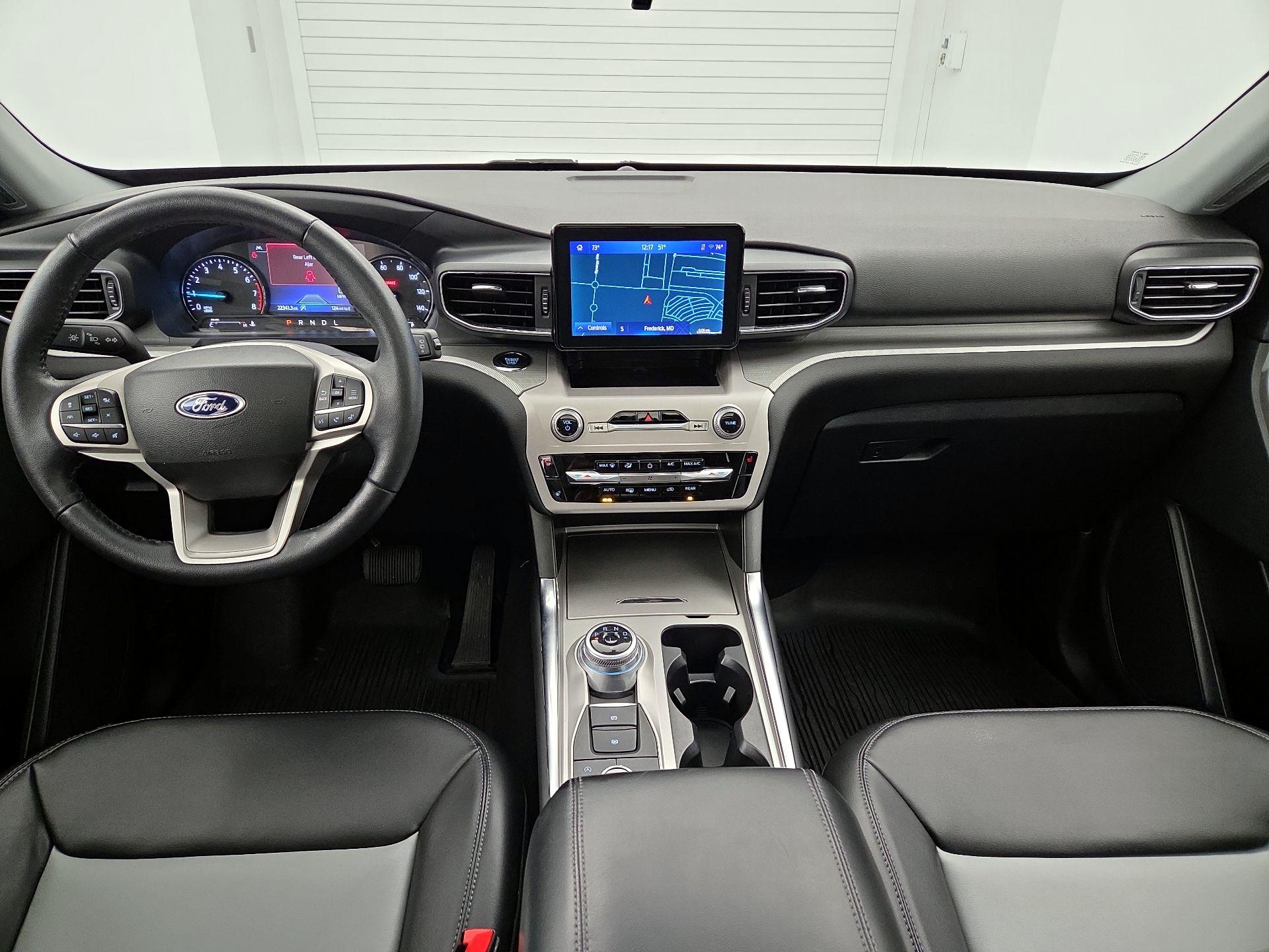 Thumbnail: 2023 Ford Explorer - 9