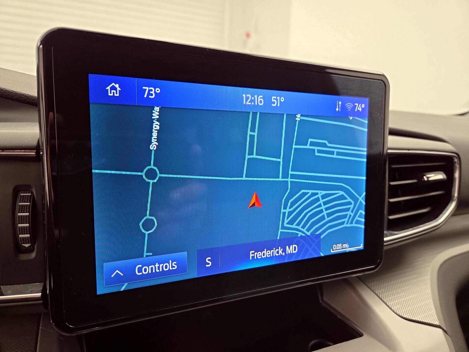 Thumbnail: 2023 Ford Explorer - 14