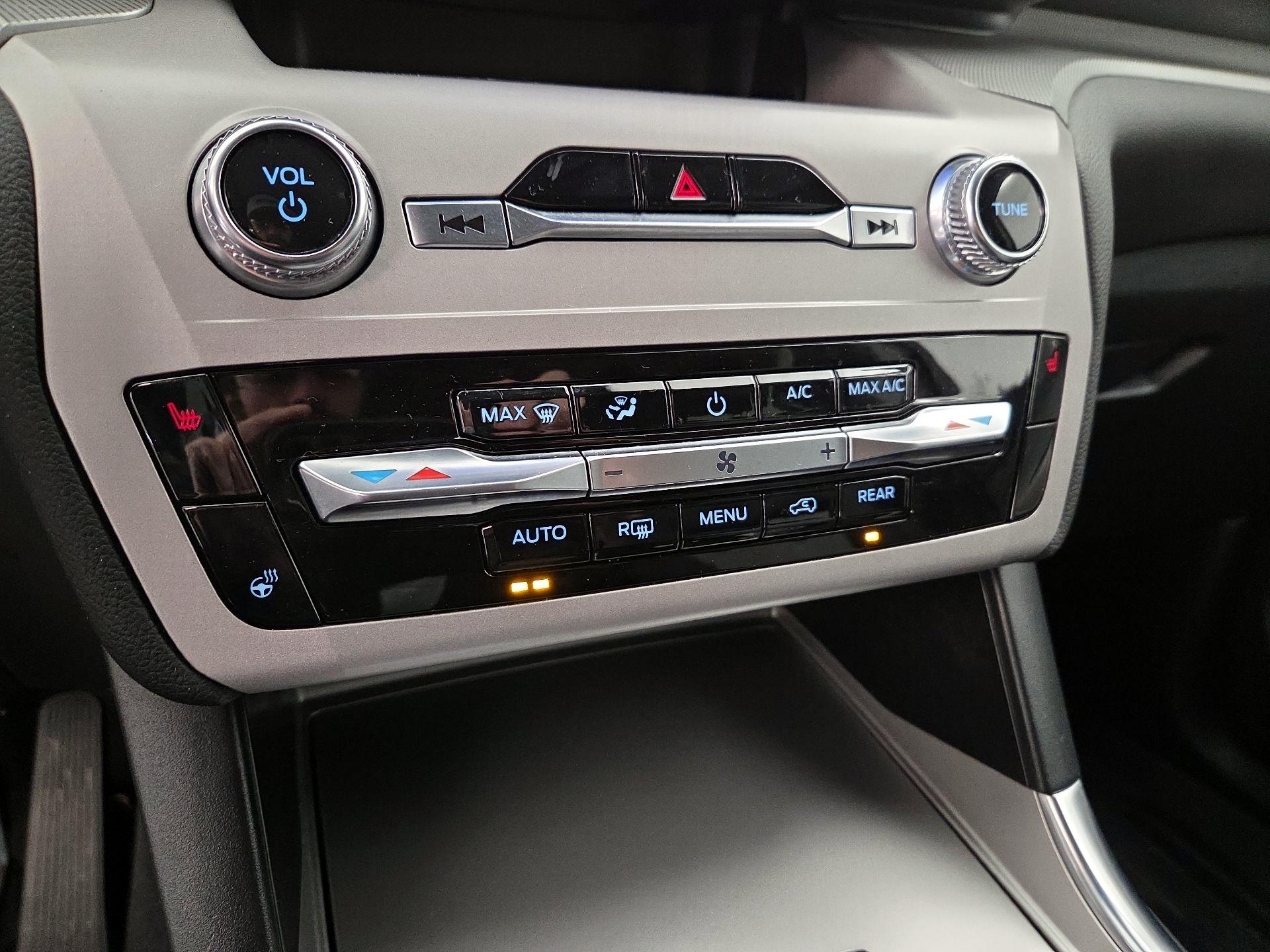 Thumbnail: 2023 Ford Explorer - 17