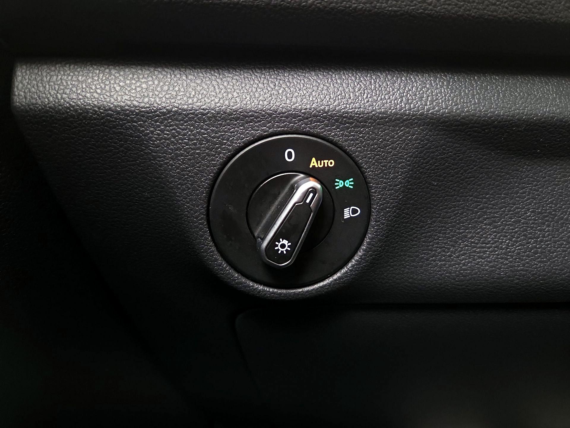 Thumbnail: 2024 Volkswagen Jetta - 13