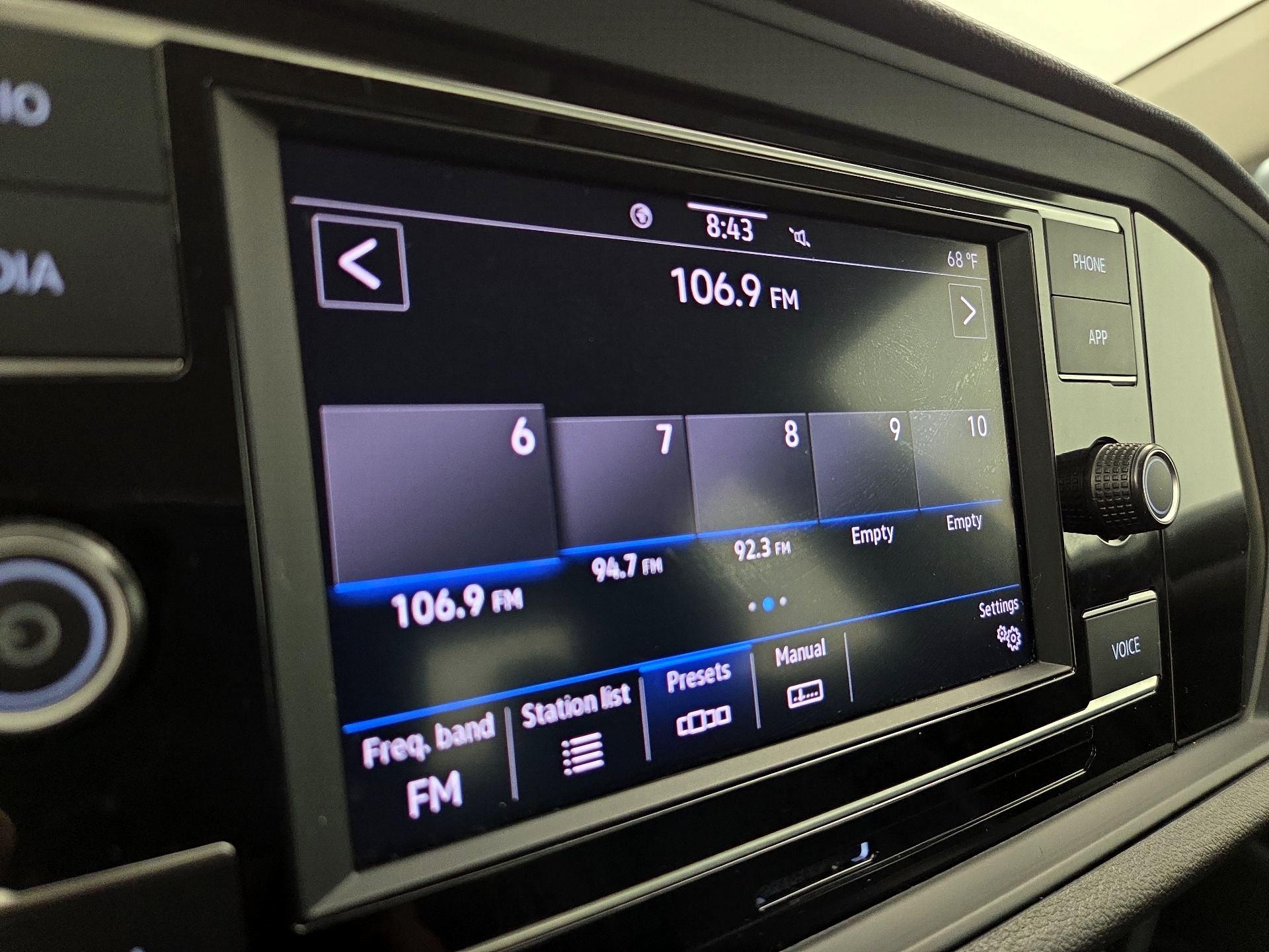 Thumbnail: 2024 Volkswagen Jetta - 15