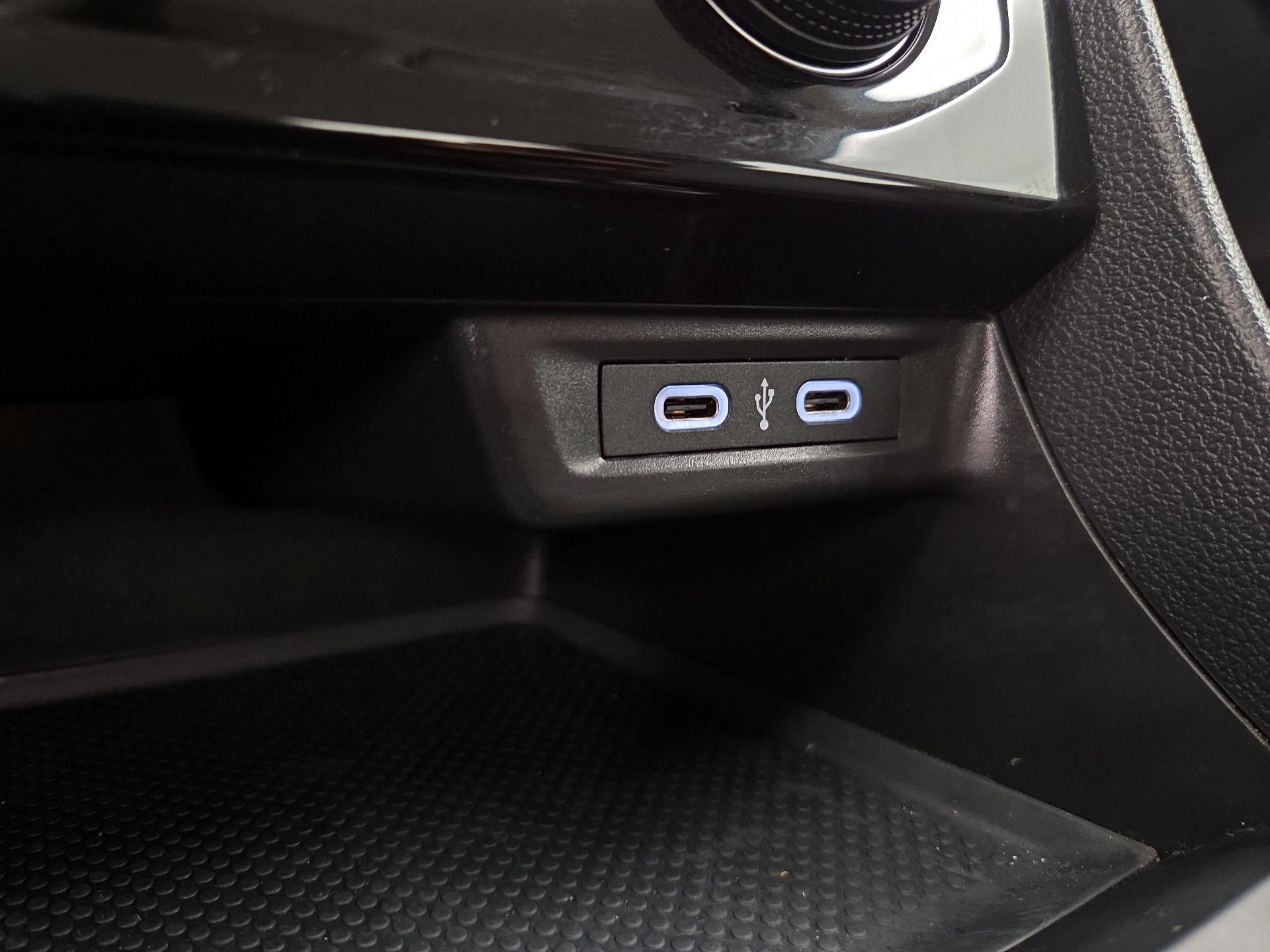 Thumbnail: 2024 Volkswagen Jetta - 18