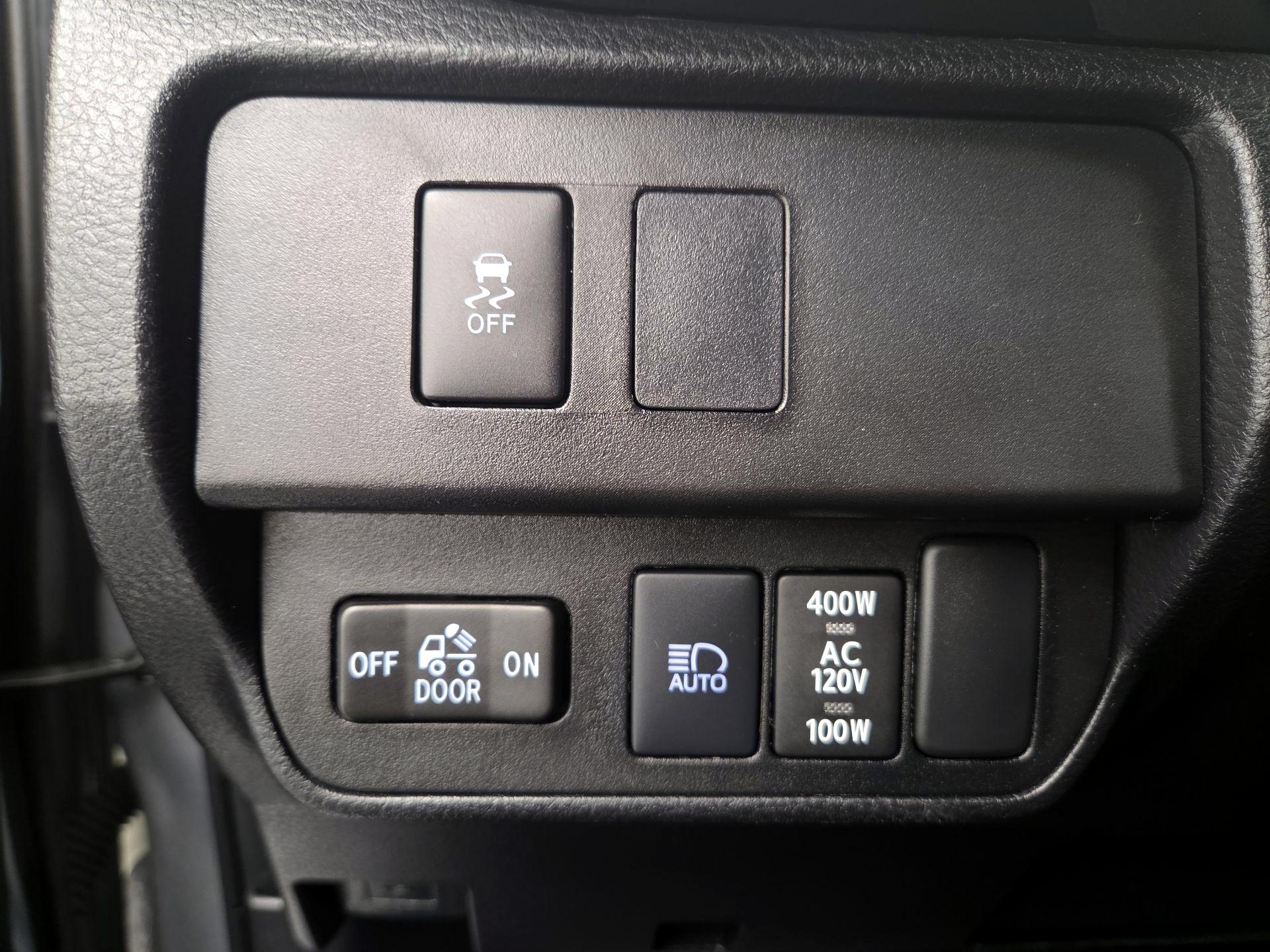 Thumbnail: 2023 Toyota Tacoma - 13