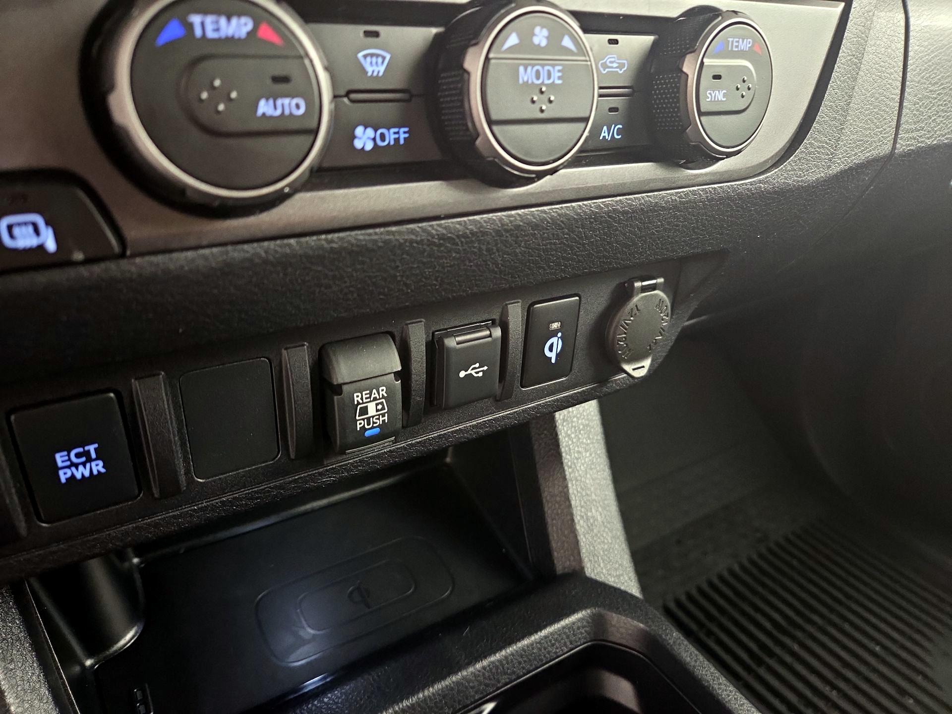 Thumbnail: 2023 Toyota Tacoma - 18