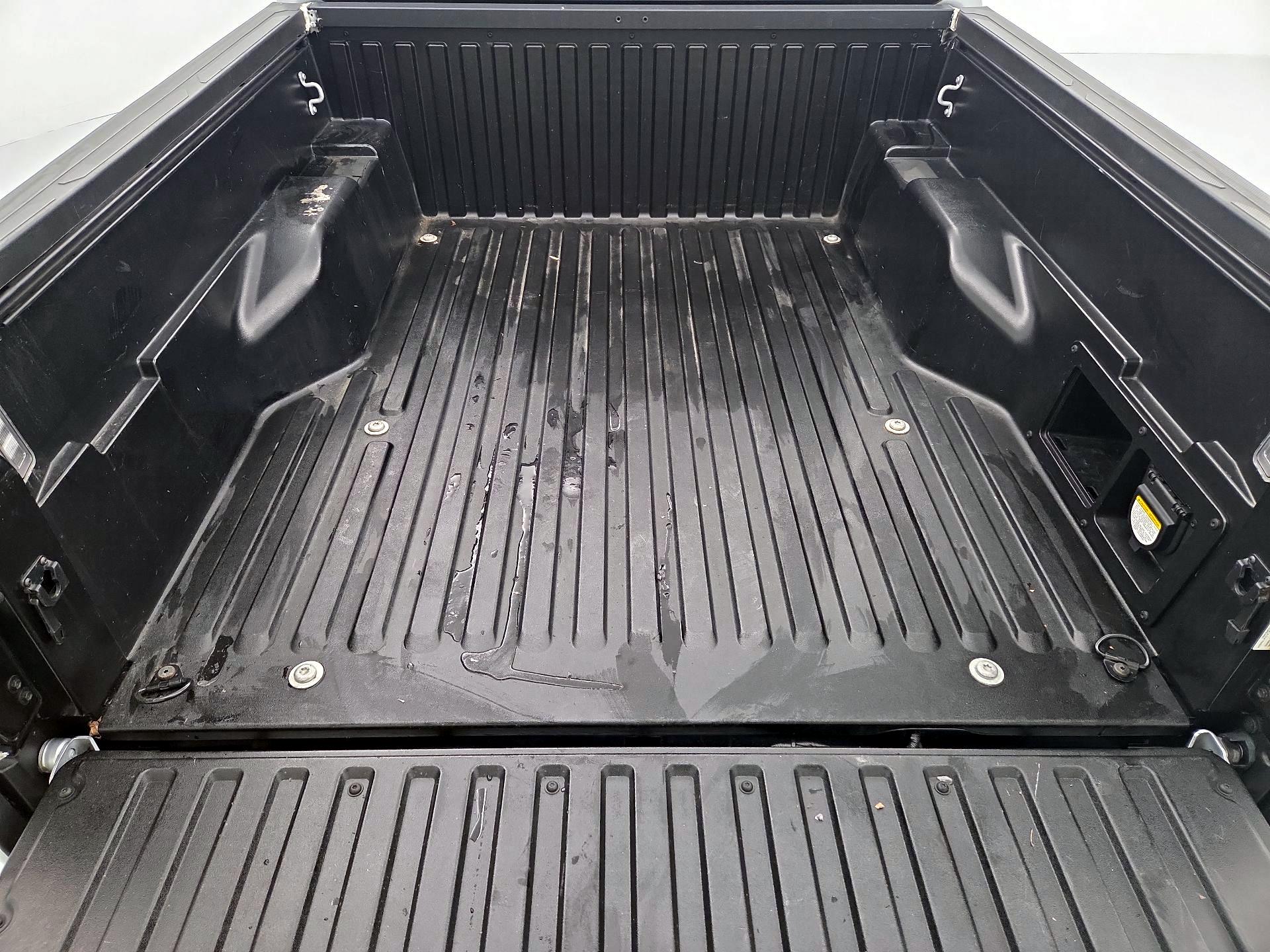 Thumbnail: 2023 Toyota Tacoma - 20