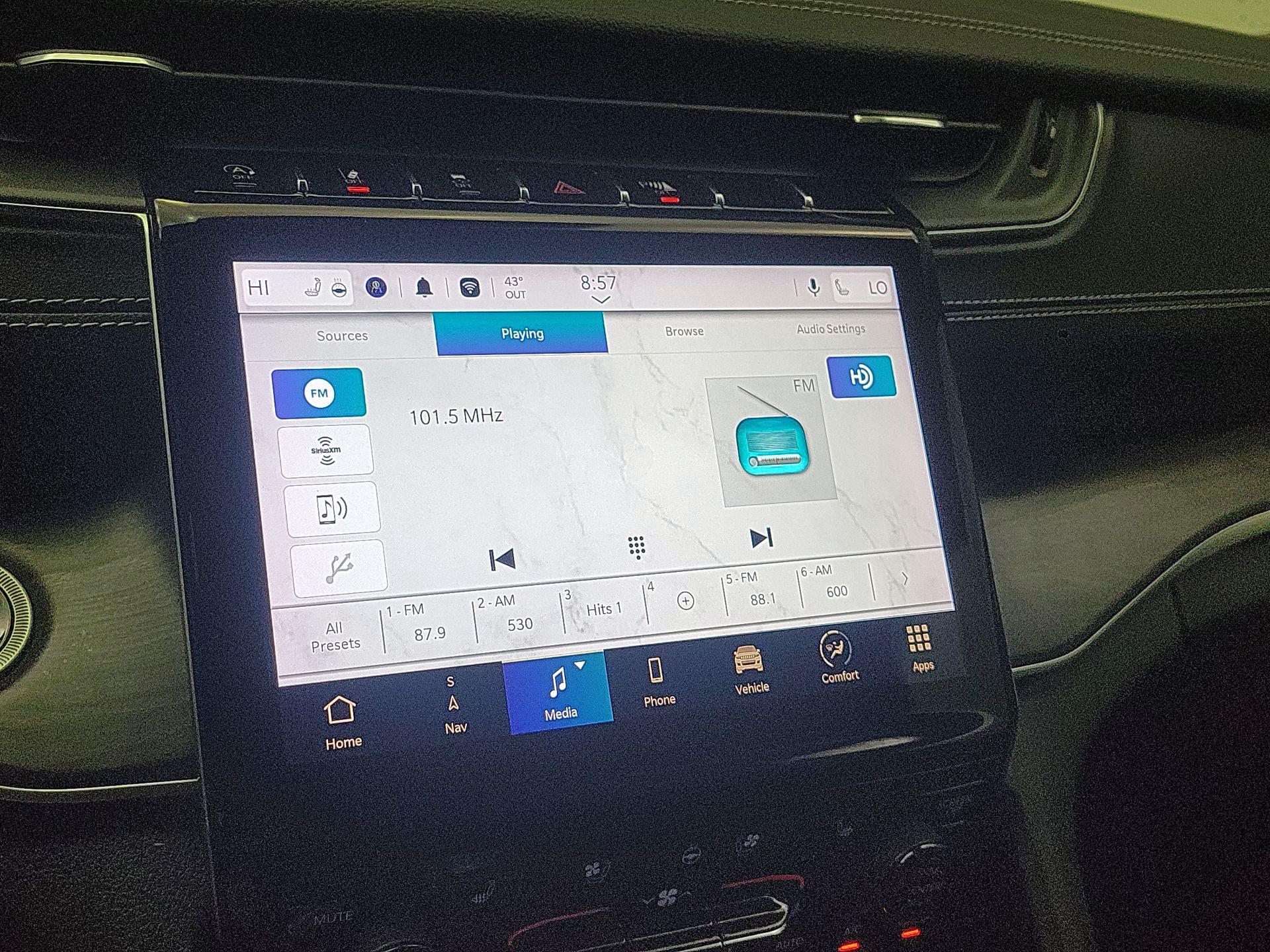 Thumbnail: 2023 Jeep Grand Cherokee - 14